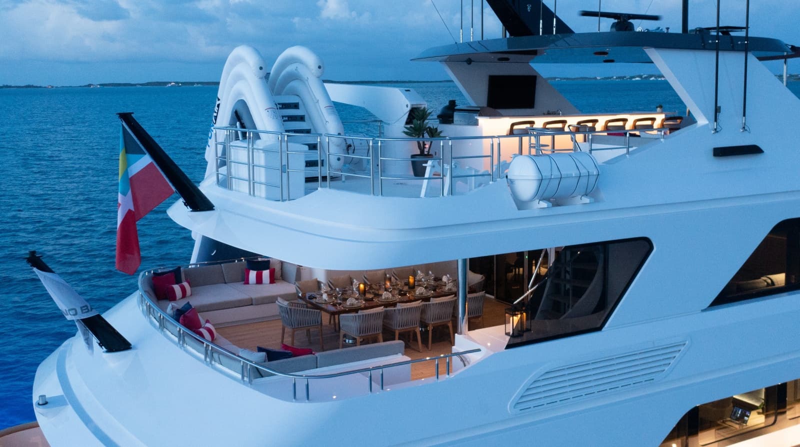 2000 Trinity Yachts  - Photo 11