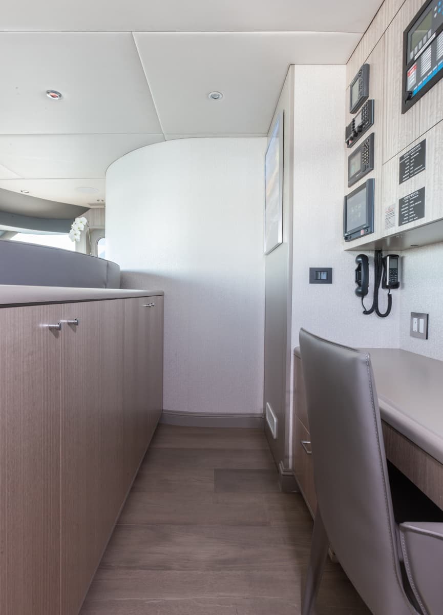 2000 Trinity Yachts  - Photo 35