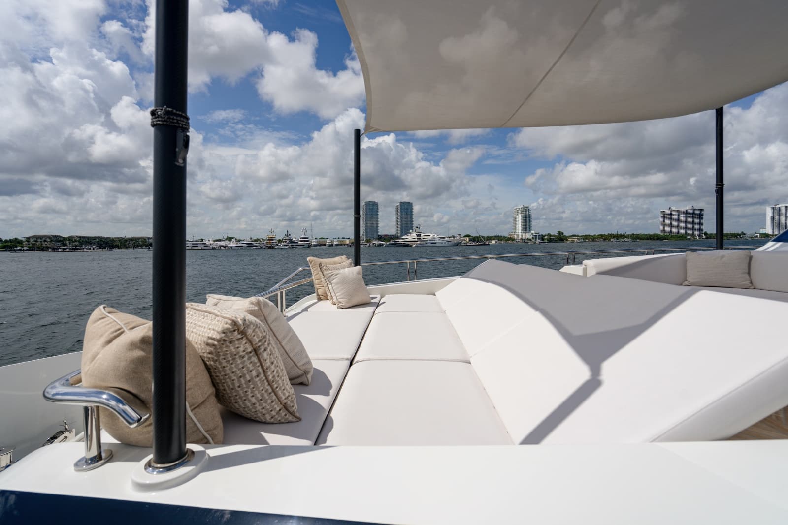 2023 Ocean Alexander 32 Explorer - Photo 170
