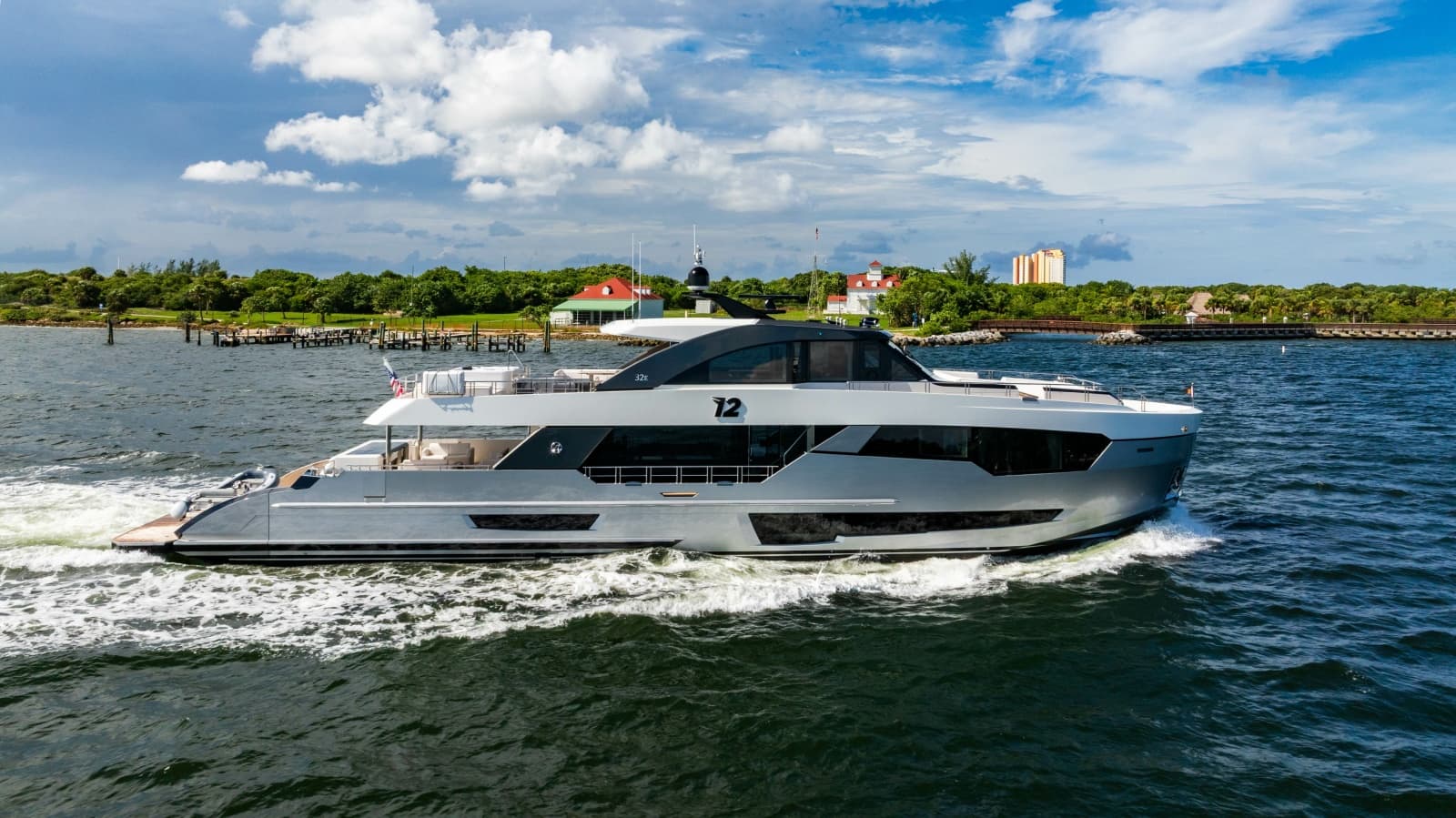 2023 Ocean Alexander 32 Explorer - Photo 16