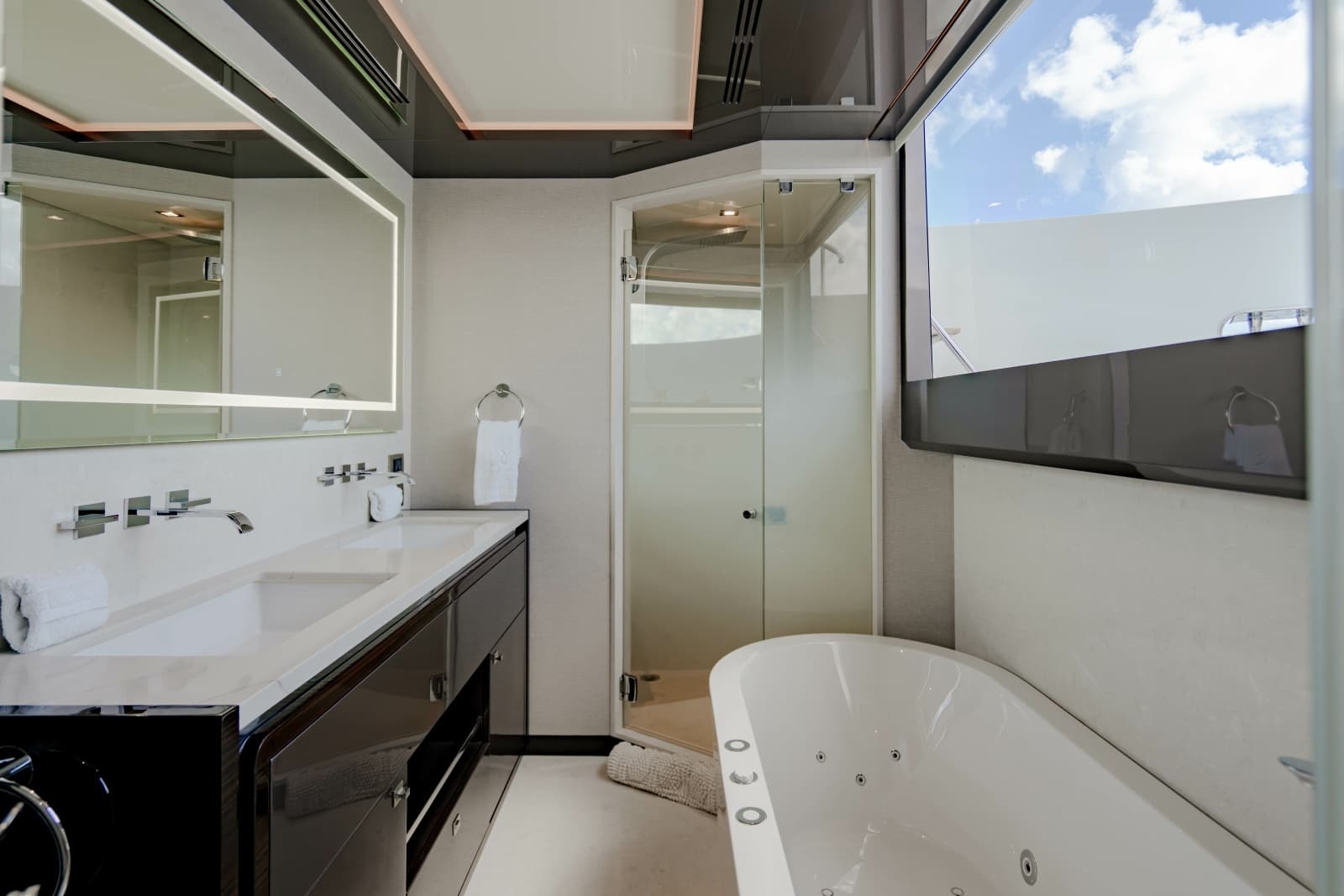 2023 Ocean Alexander 32 Explorer - Photo 137
