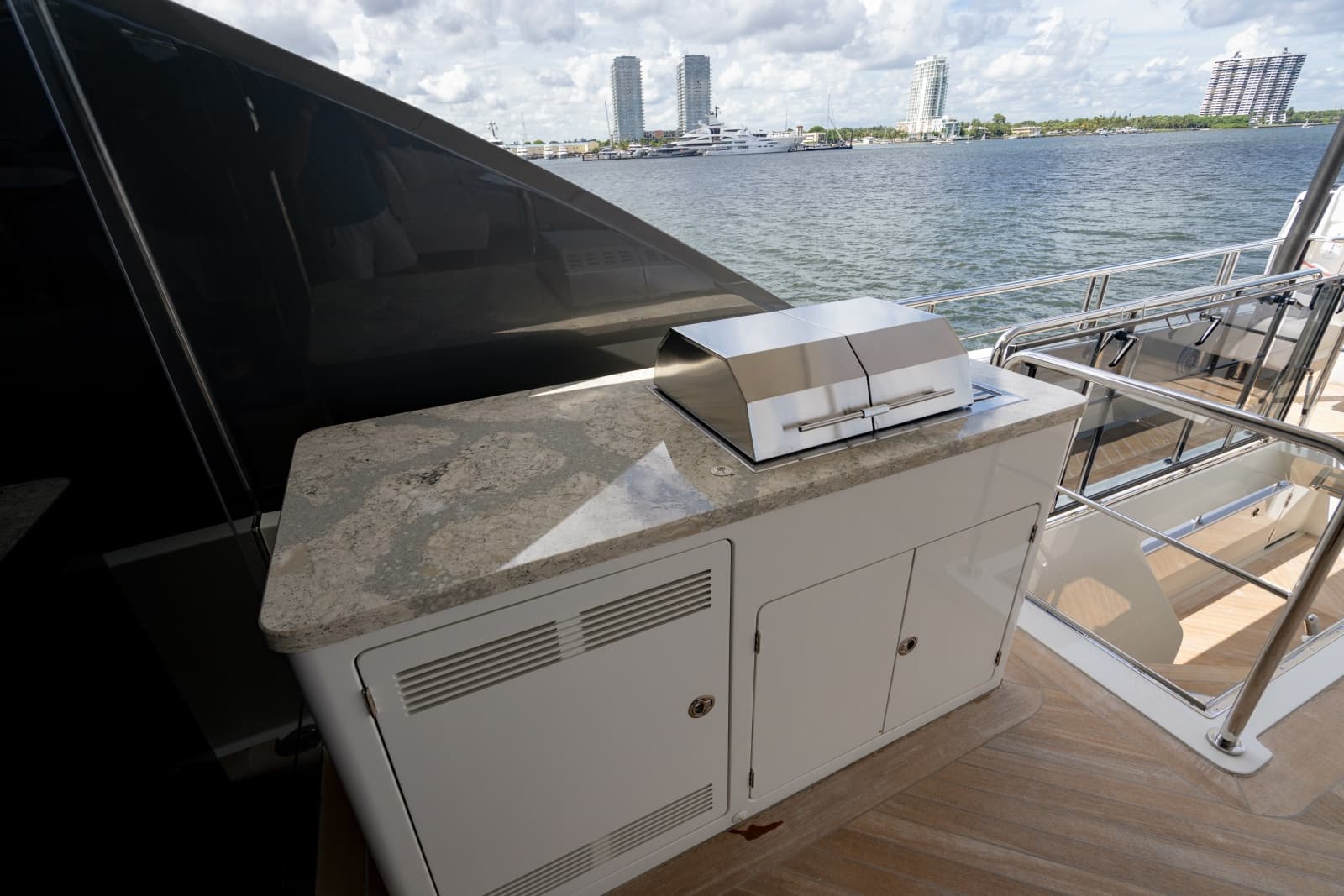 2023 Ocean Alexander 32 Explorer - Photo 174