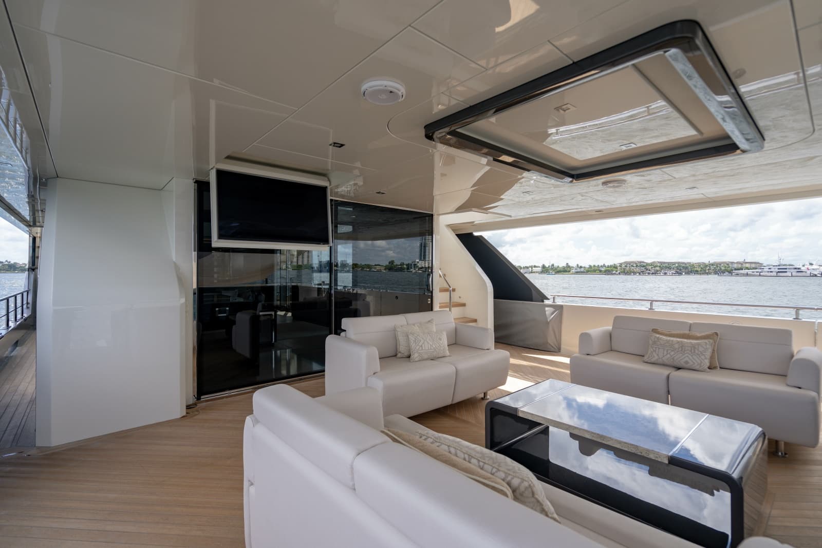 2023 Ocean Alexander 32 Explorer - Photo 179