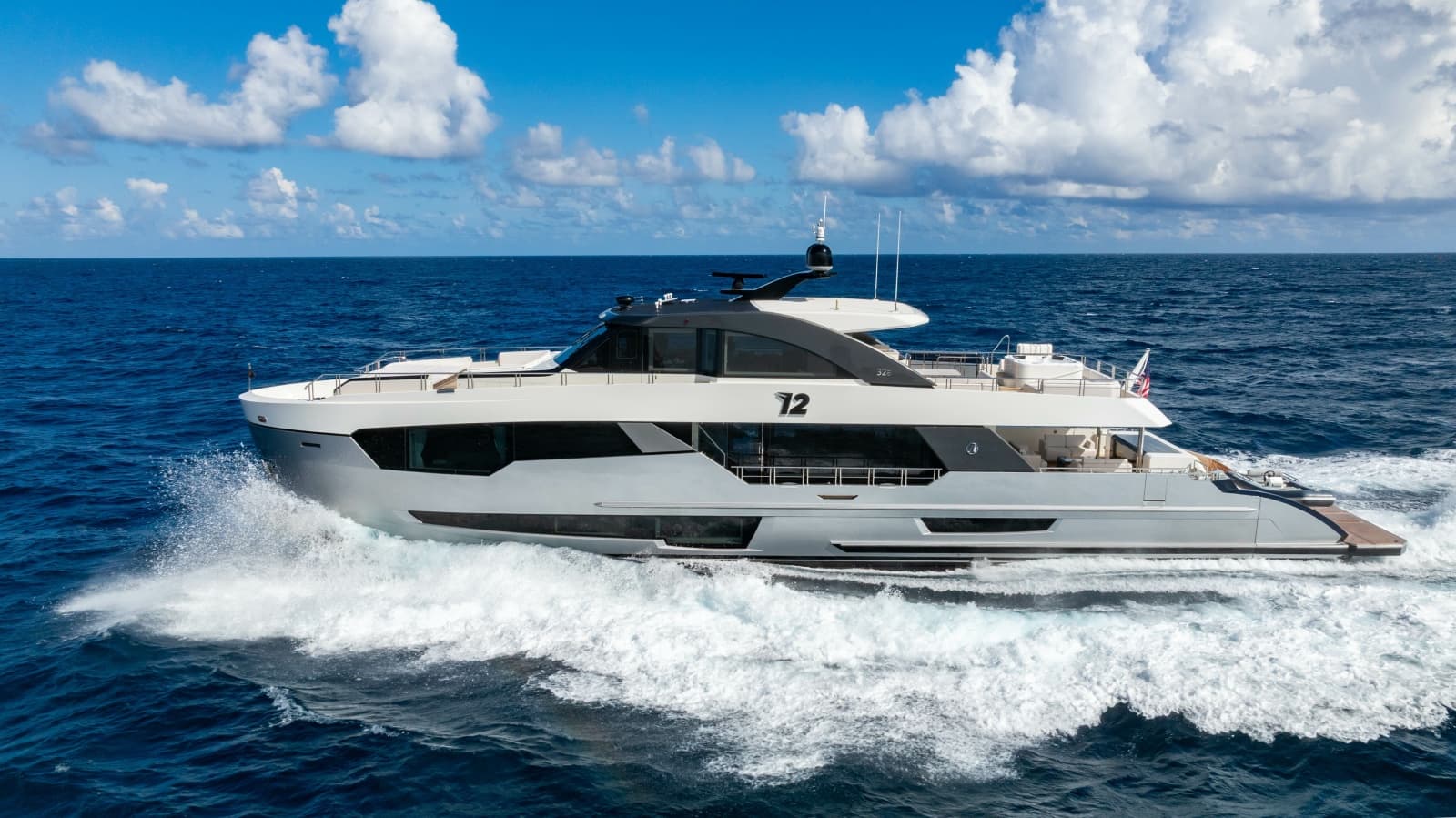 2023 Ocean Alexander 32 Explorer - Photo 37