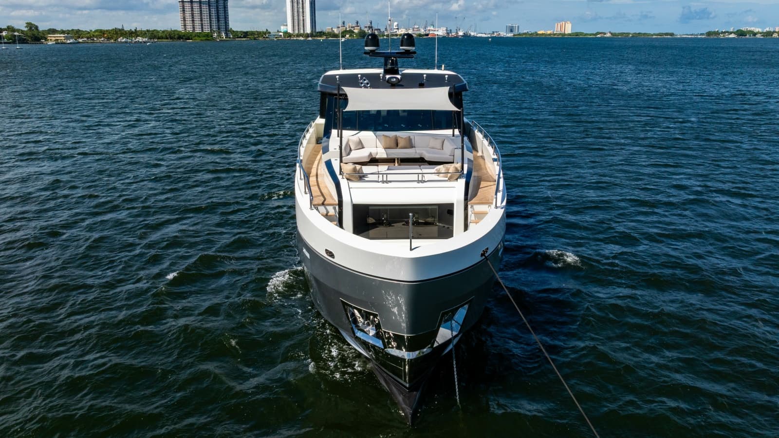 2023 Ocean Alexander 32 Explorer - Photo 10