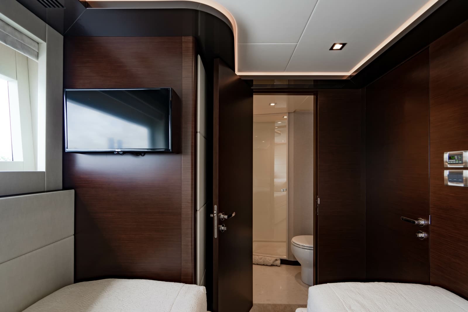 2023 Ocean Alexander 32 Explorer - Photo 84