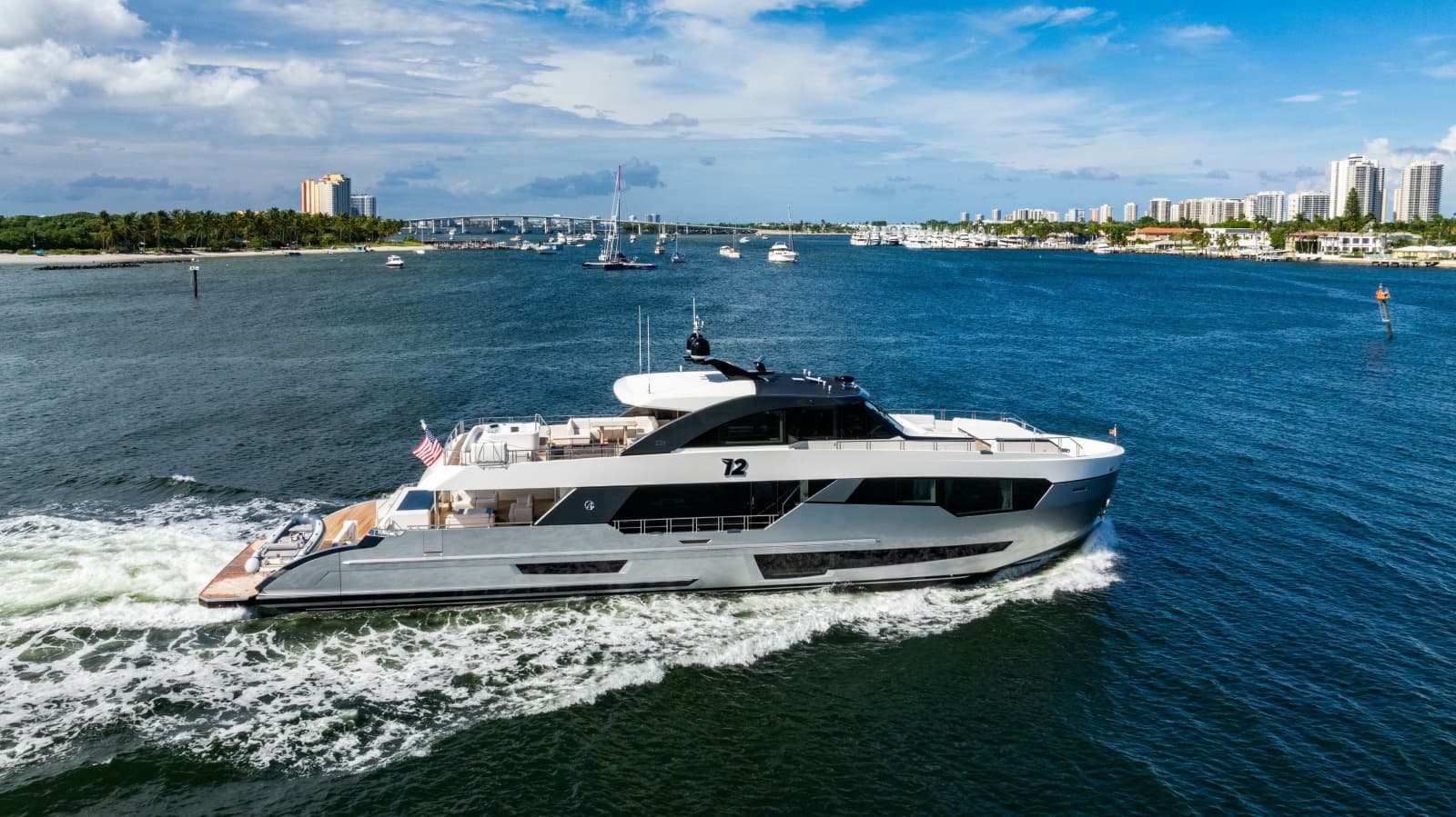 2023 Ocean Alexander 32 Explorer - Photo 19
