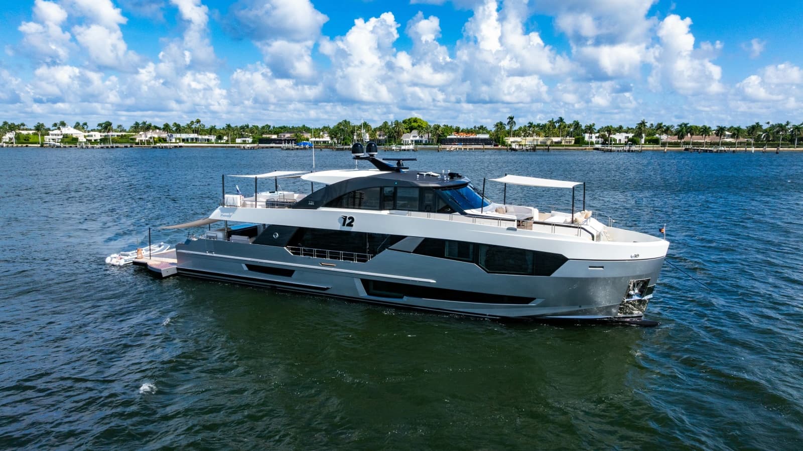 2023 Ocean Alexander 32 Explorer - Photo 4
