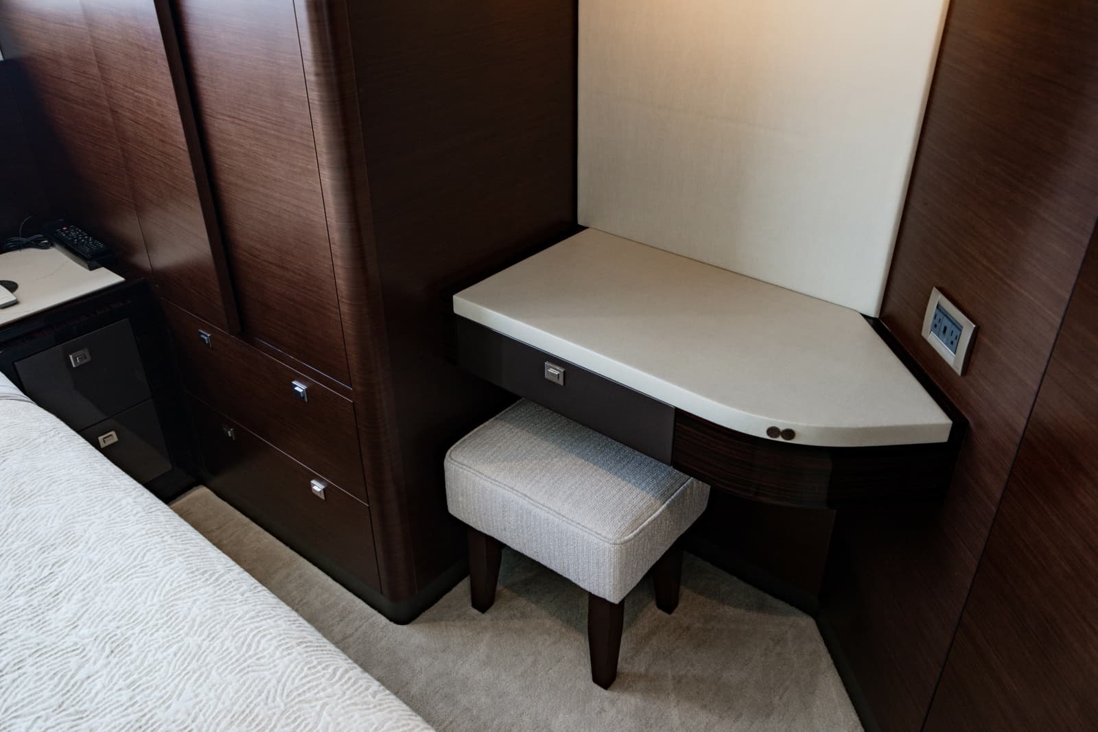 2023 Ocean Alexander 32 Explorer - Photo 81