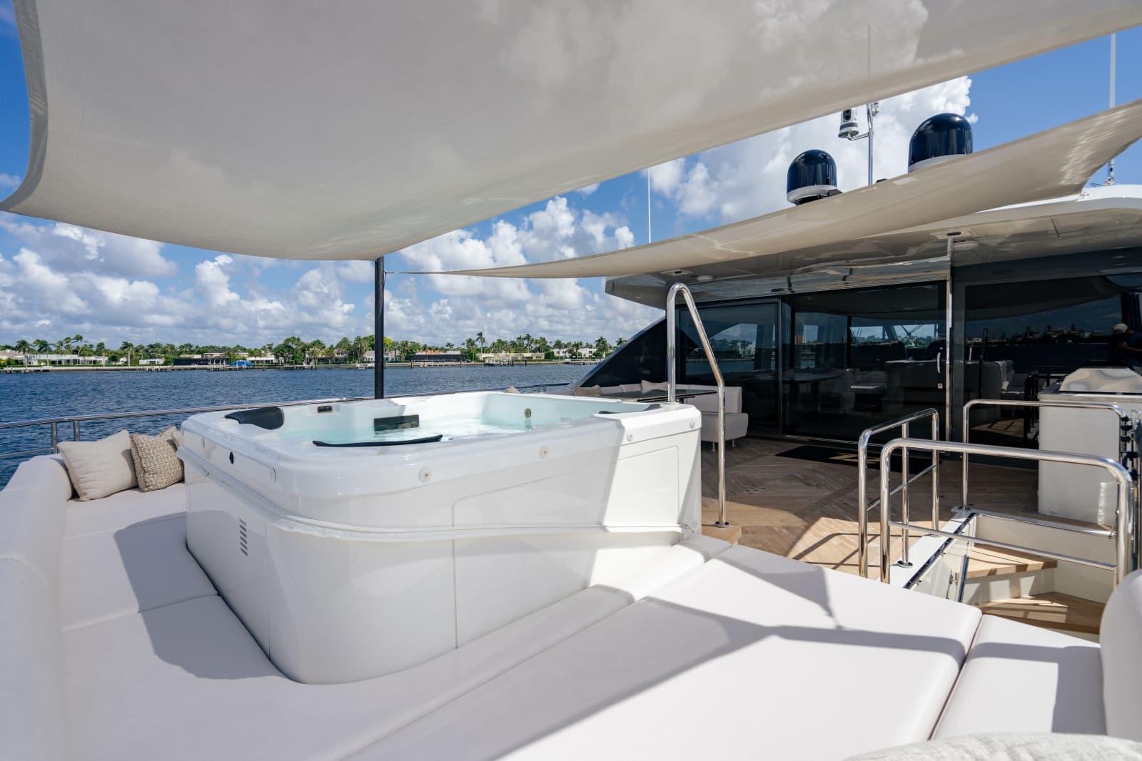 2023 Ocean Alexander 32 Explorer - Photo 204
