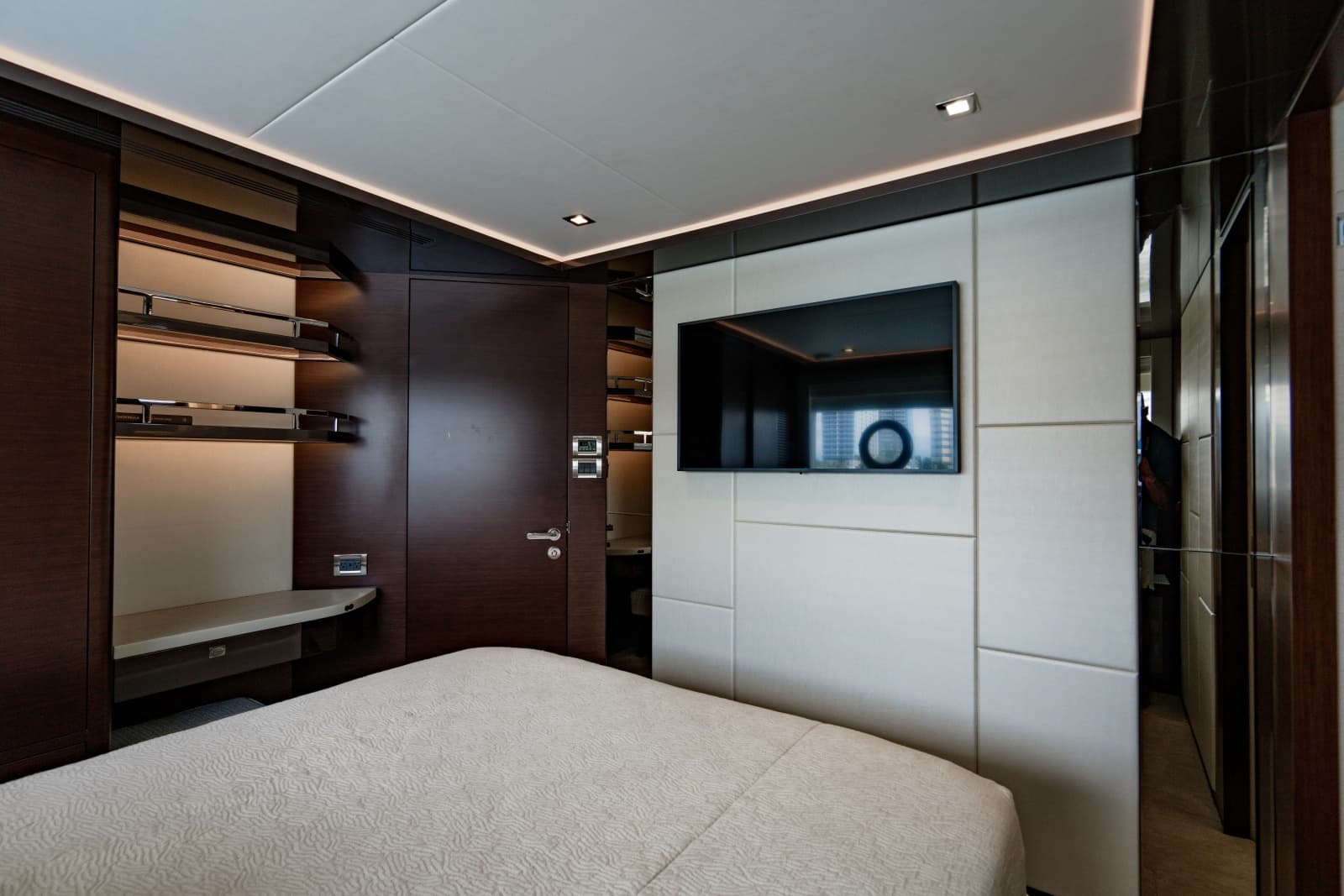 2023 Ocean Alexander 32 Explorer - Photo 76