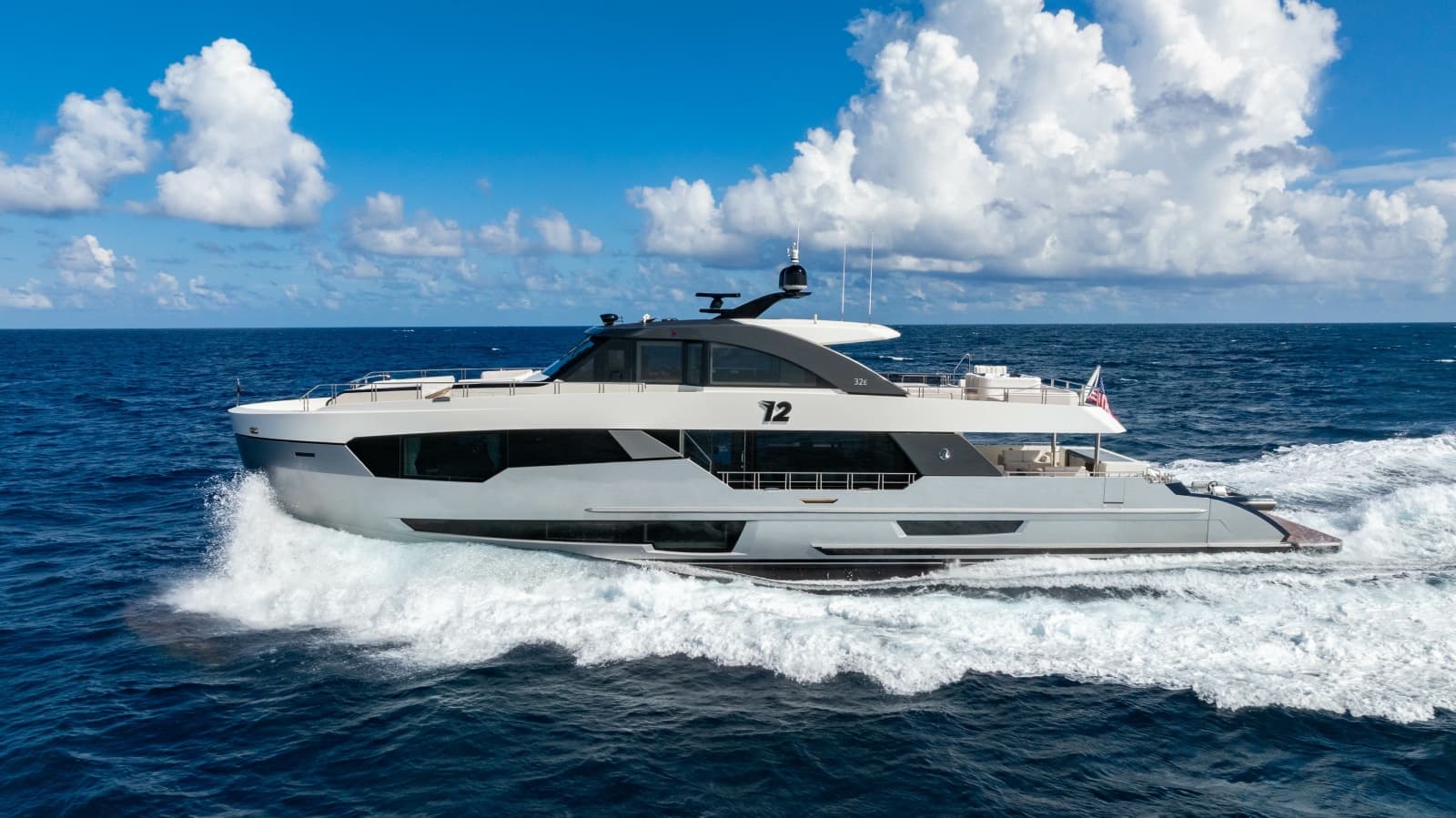 2023 Ocean Alexander 32 Explorer - Photo 38
