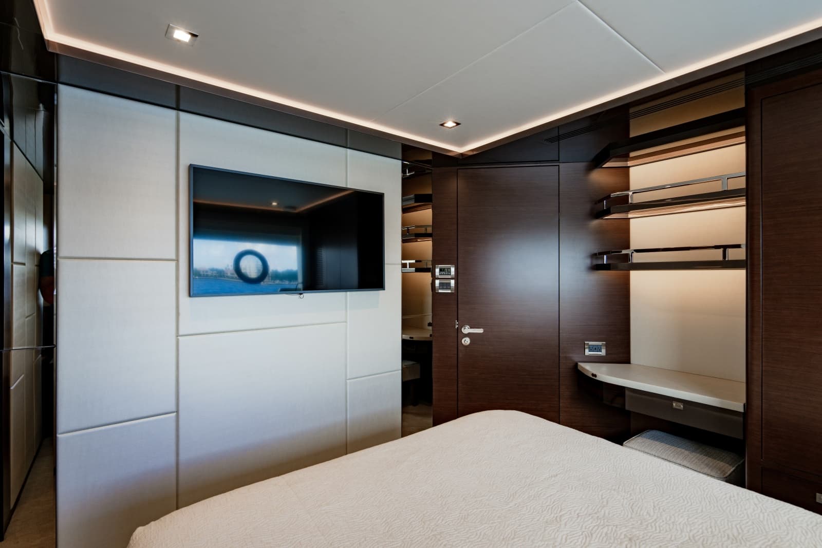 2023 Ocean Alexander 32 Explorer - Photo 69
