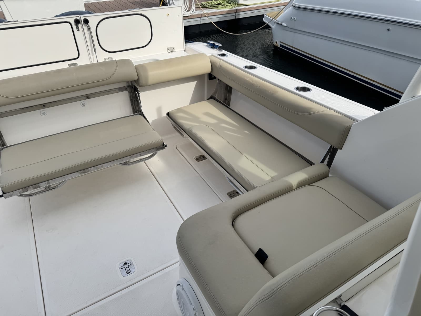 2016 Pursuit 325 DC - Photo 19