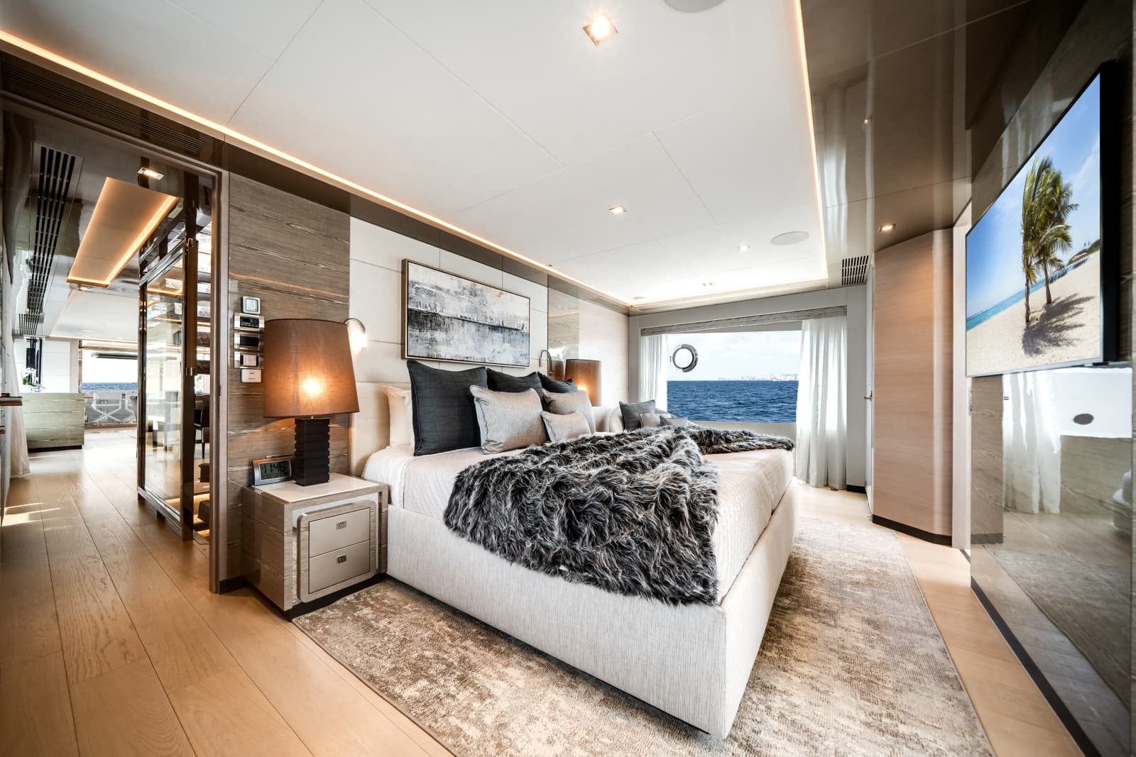 2024 Ocean Alexander 30R - Photo 33