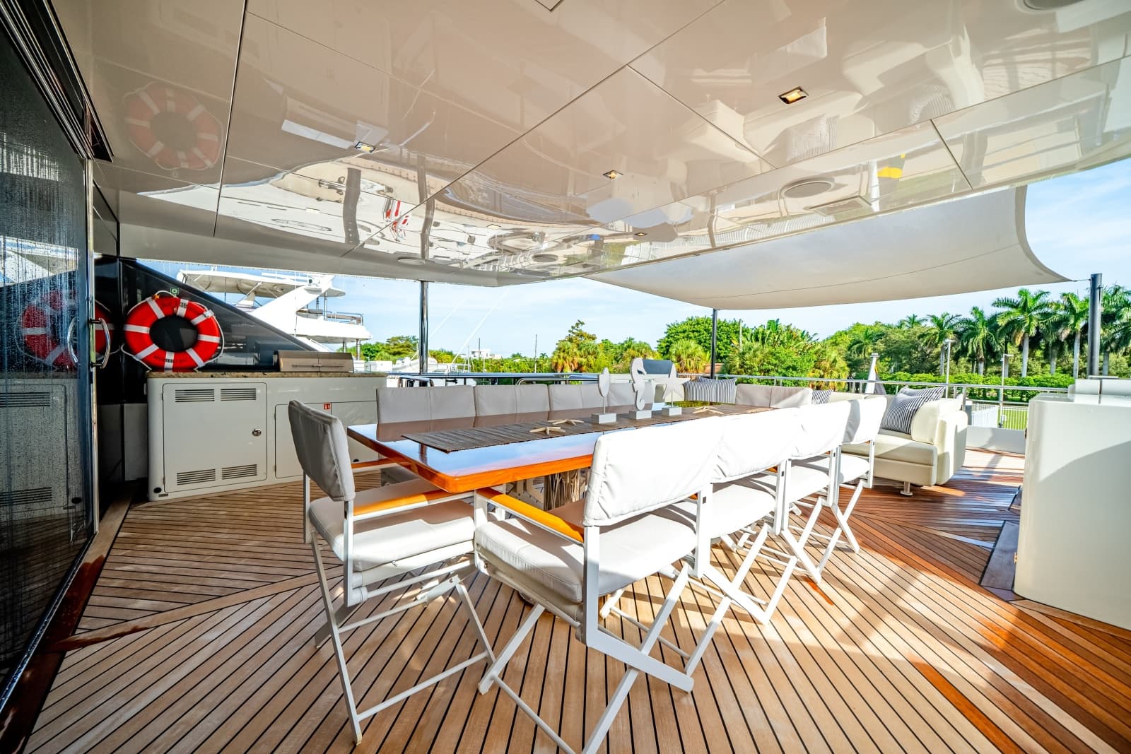 2024 Ocean Alexander 30R - Photo 9