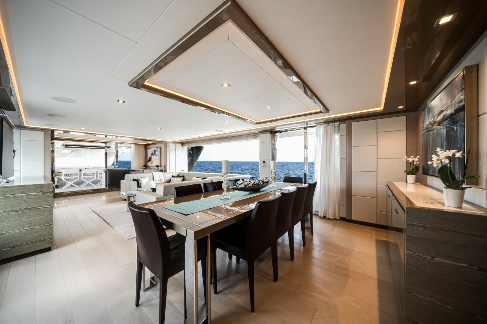 2024 Ocean Alexander 30R - Photo 28