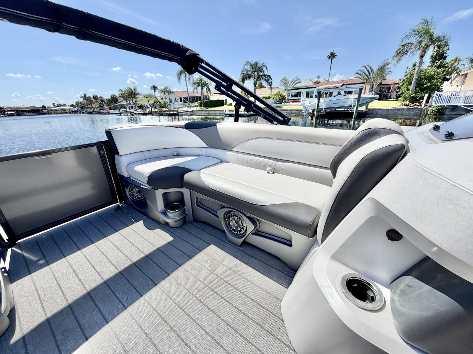 2023 Avalon  - Photo 7