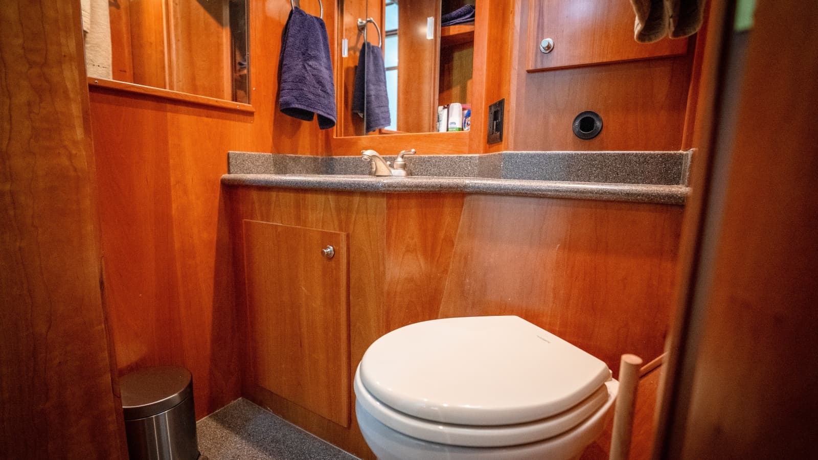 2008 Navigator 5100 Motor Yacht - Photo 45