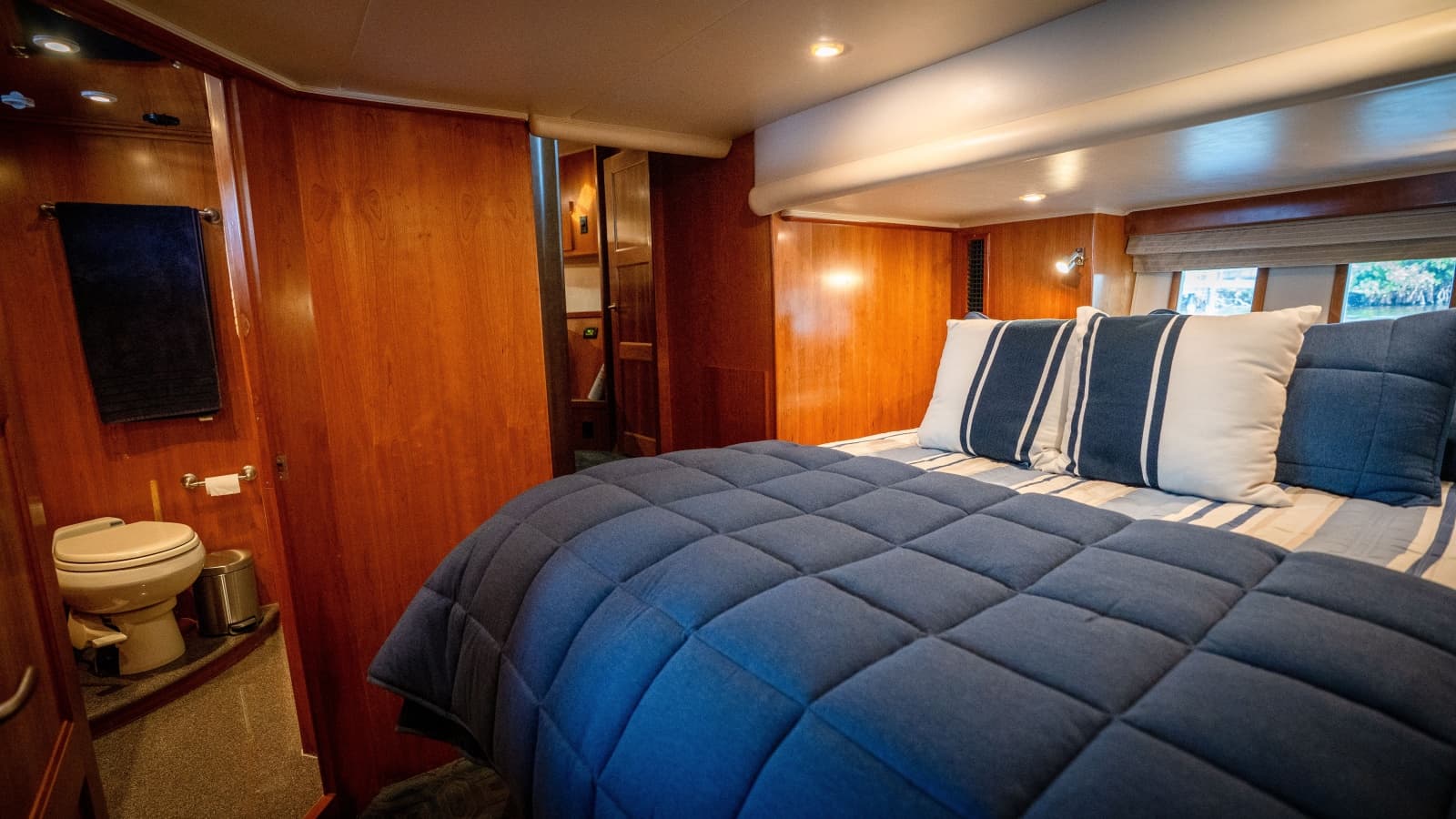 2008 Navigator 5100 Motor Yacht - Photo 40