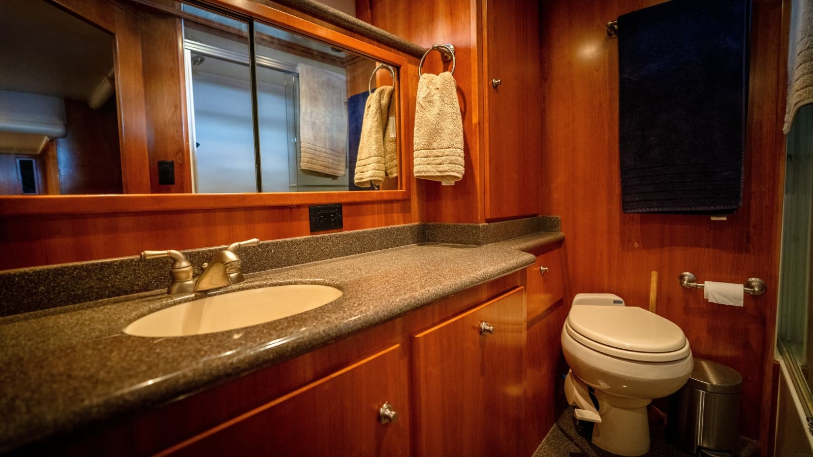 2008 Navigator 5100 Motor Yacht - Photo 41