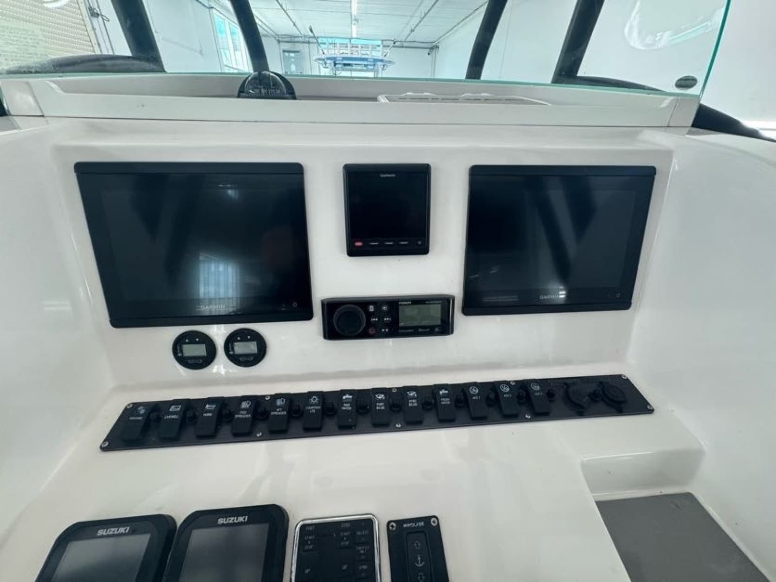 2020 Twin Vee 26 Viva SE - Photo 32