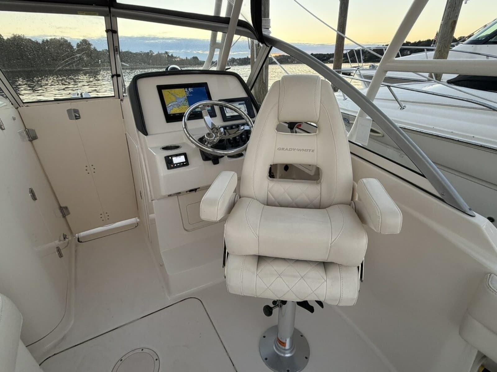 2021 Grady-White Freedom 235 - Photo 15