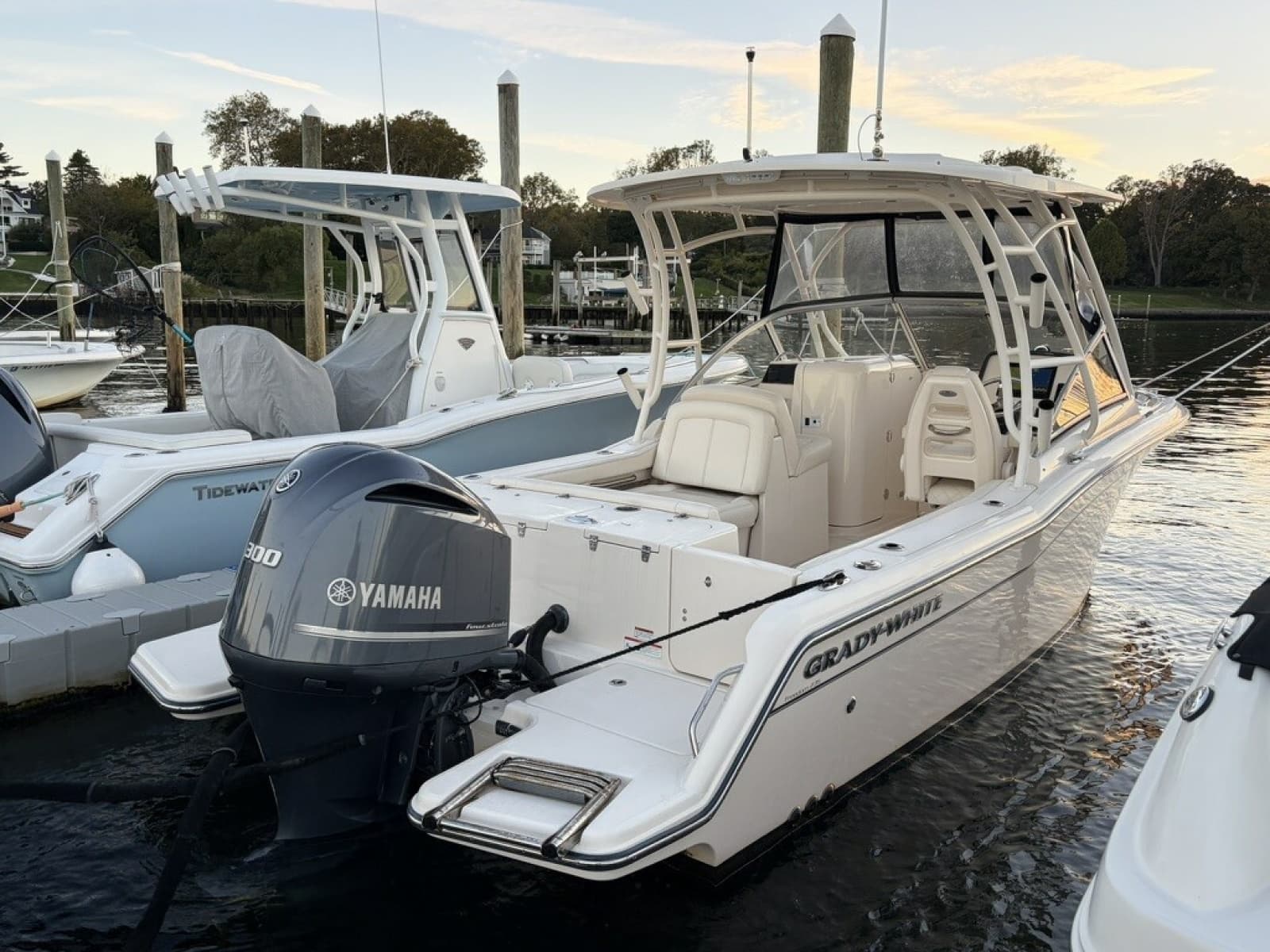 2021 Grady-White Freedom 235 - Photo 1