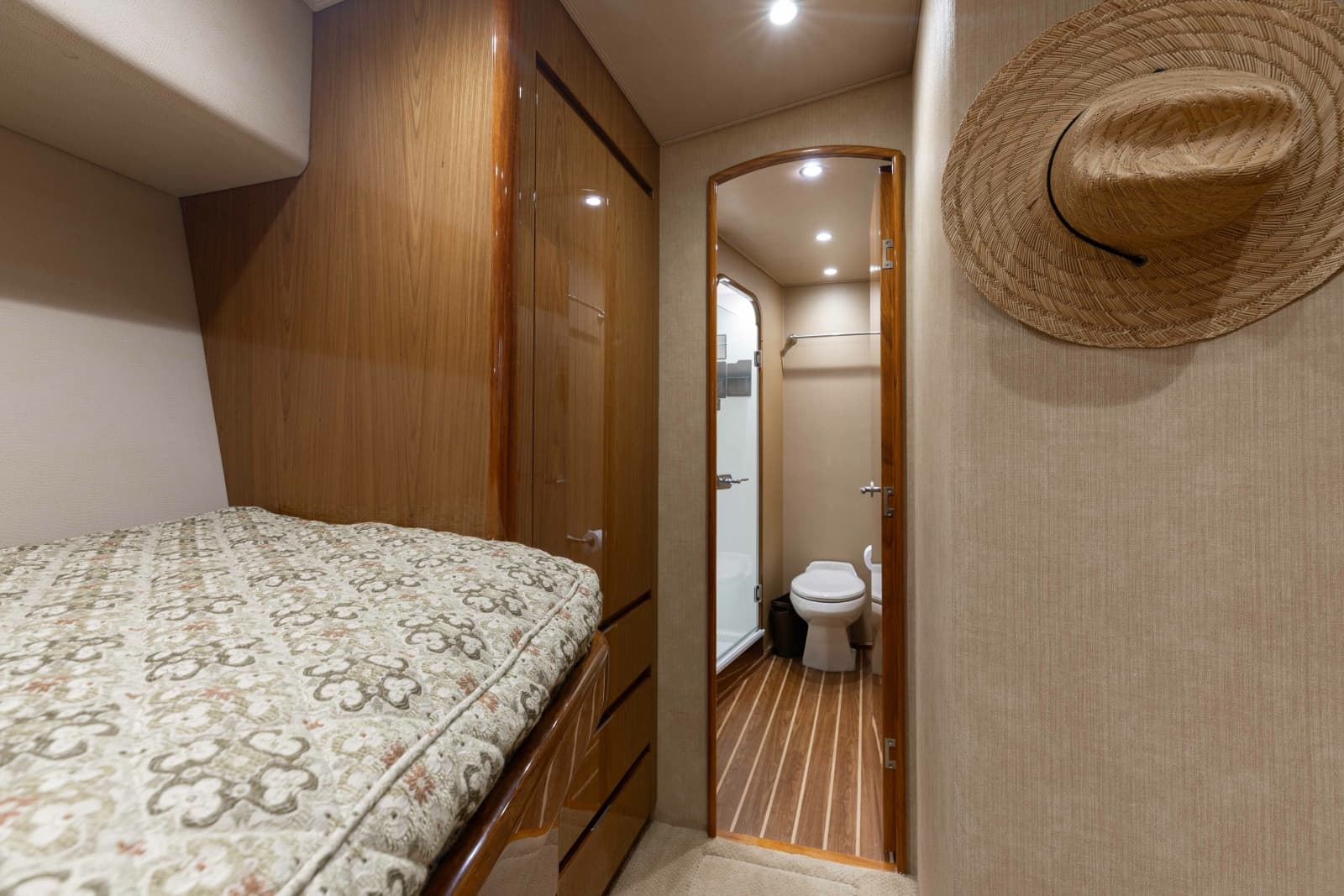 2012 Viking 76 Enclosed Bridge - Photo 84