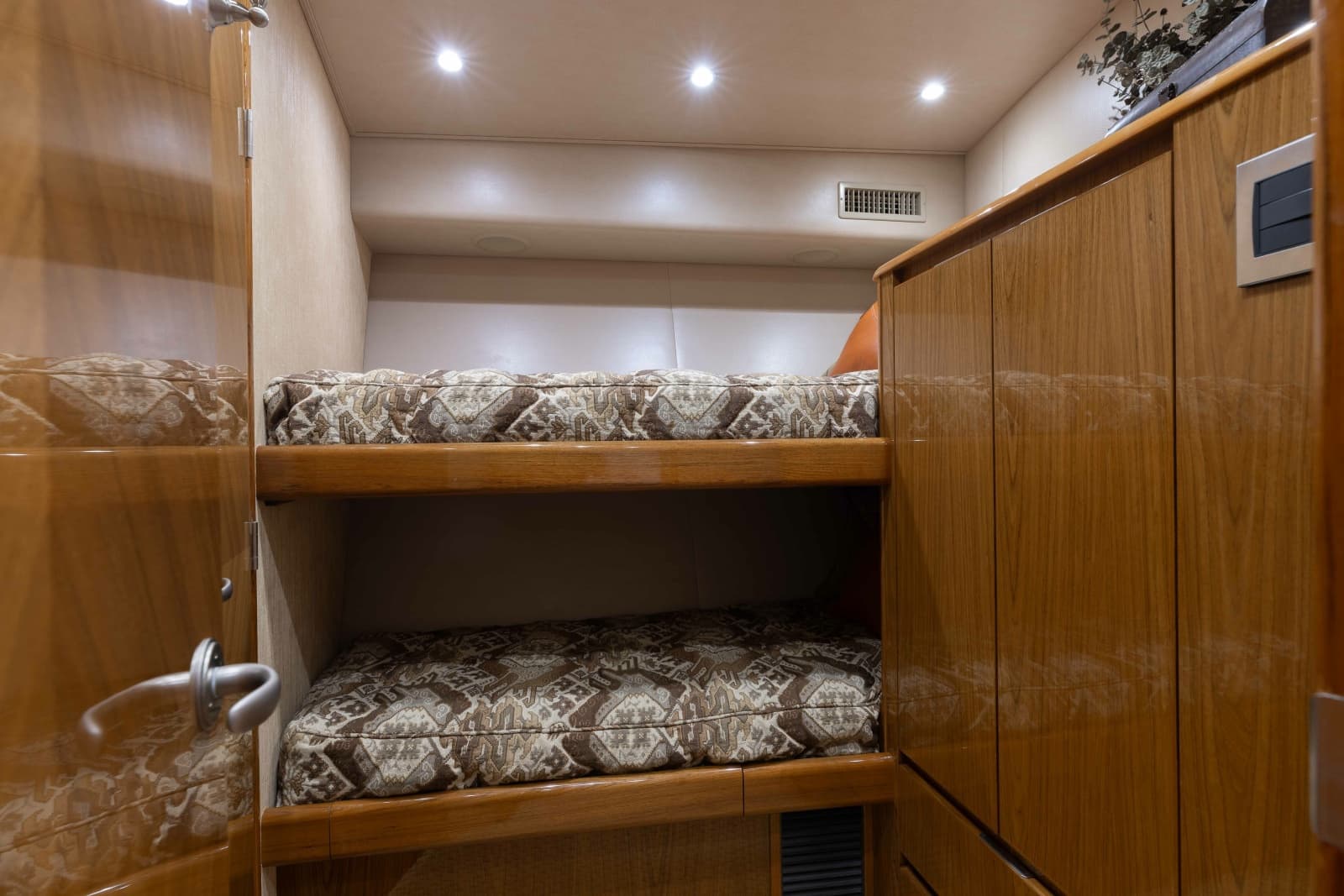 2012 Viking 76 Enclosed Bridge - Photo 86