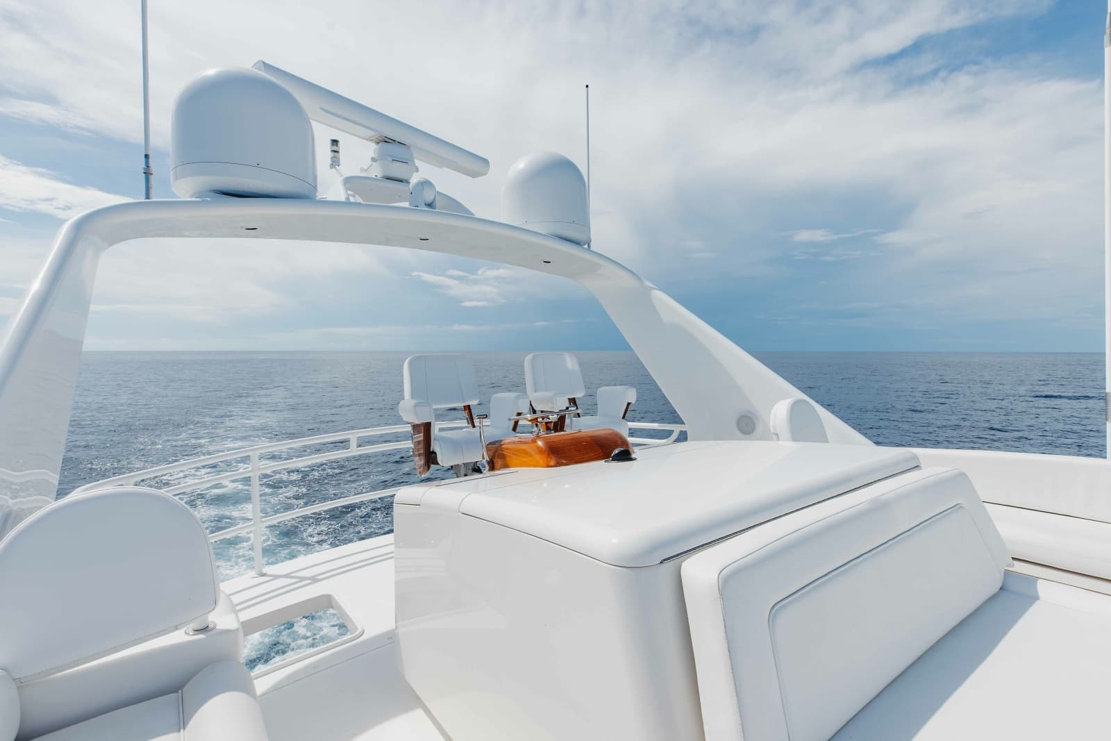 2012 Viking 76 Enclosed Bridge - Photo 34