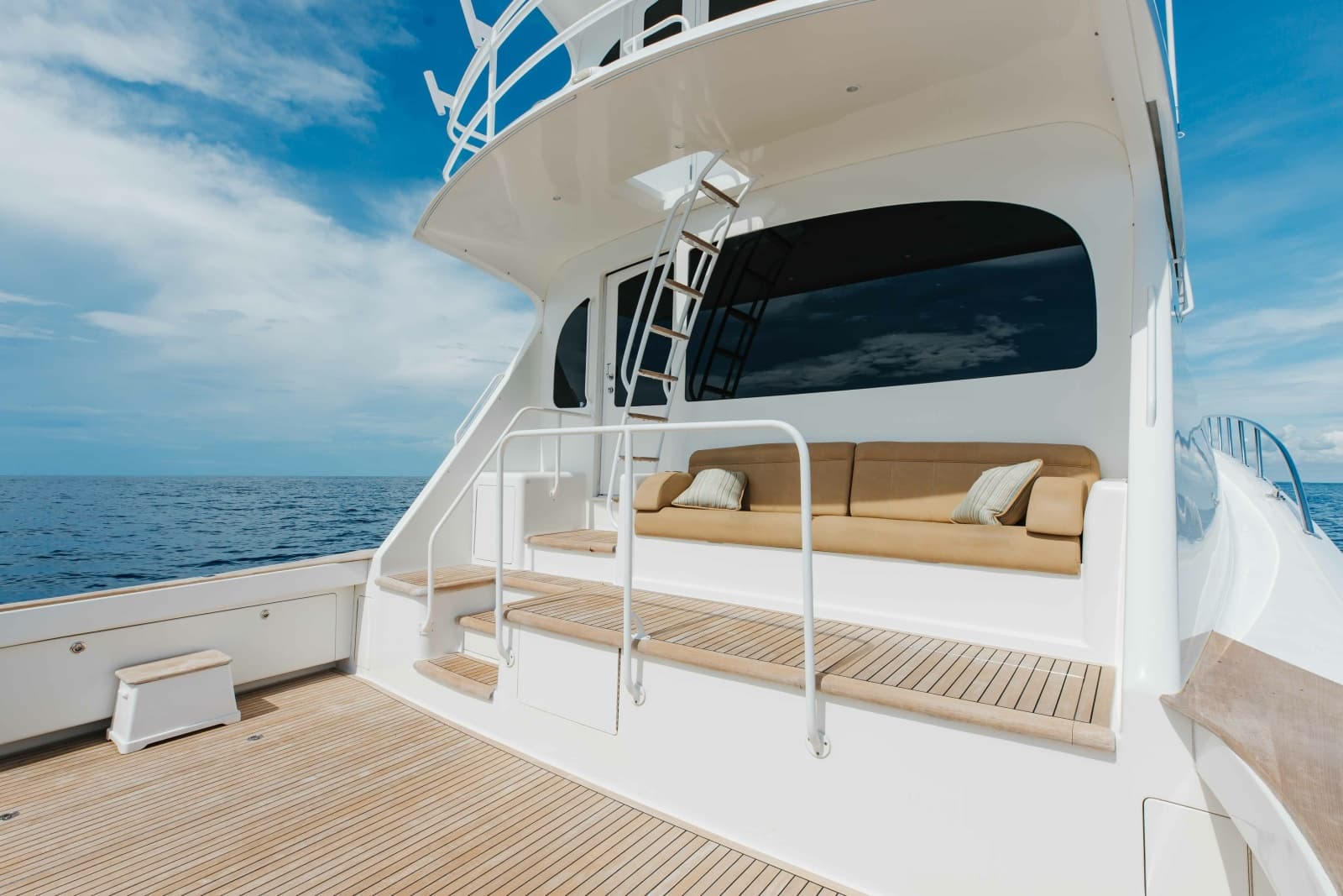 2012 Viking 76 Enclosed Bridge - Photo 26