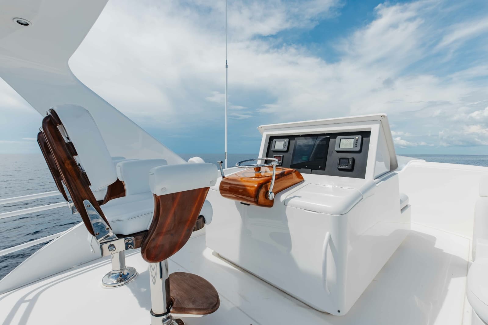 2012 Viking 76 Enclosed Bridge - Photo 39