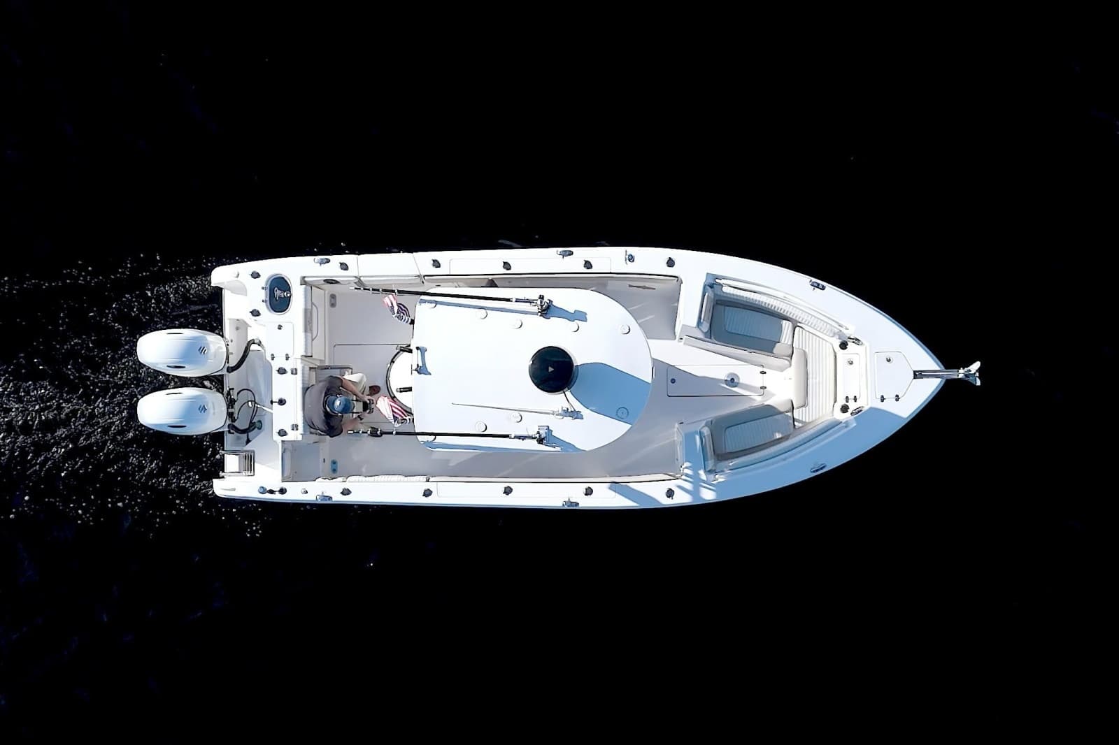 2018 Sea Chaser 27 HFC CC - Photo 2