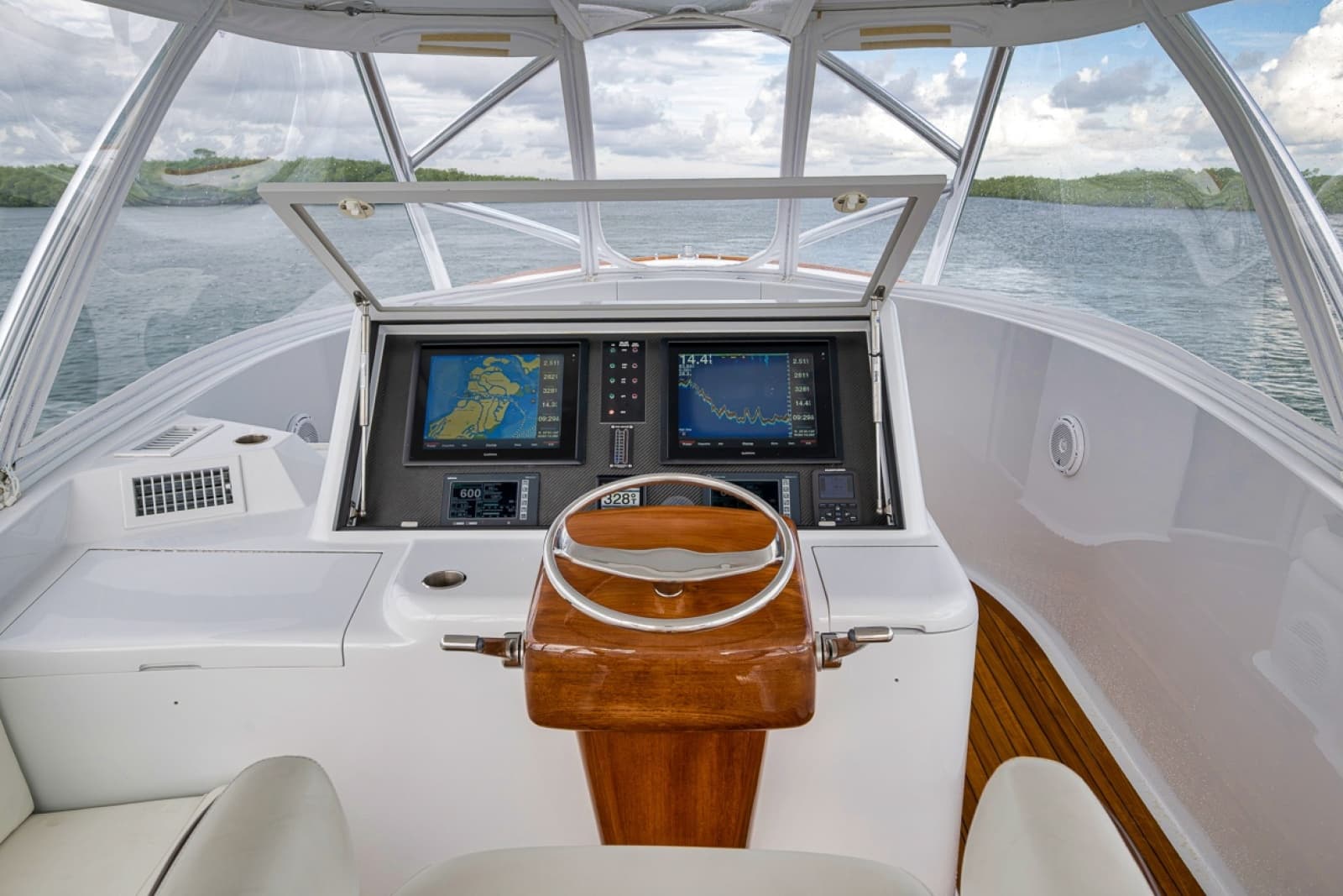 2014 F&S 45 Walkaround - Photo 47
