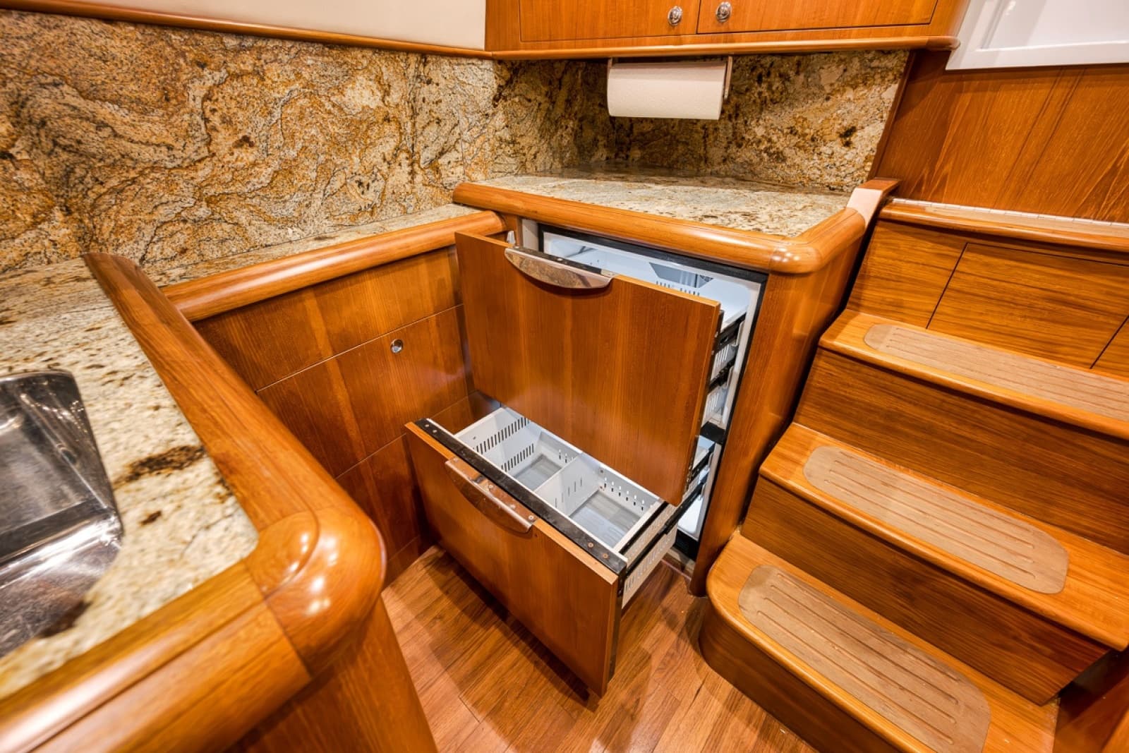 2014 F&S 45 Walkaround - Photo 64