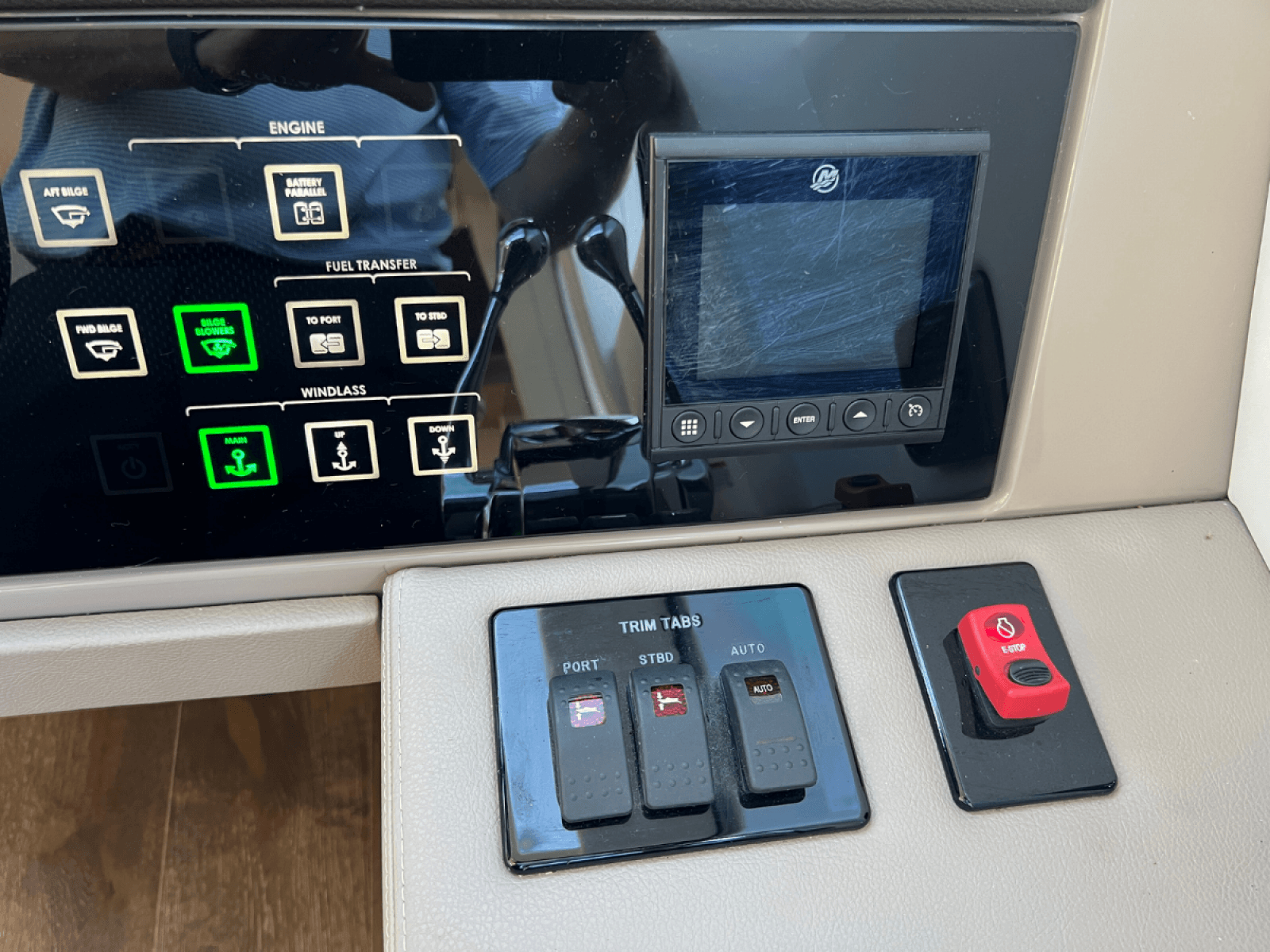 2018 Sea Ray FLY 520 - Photo 68