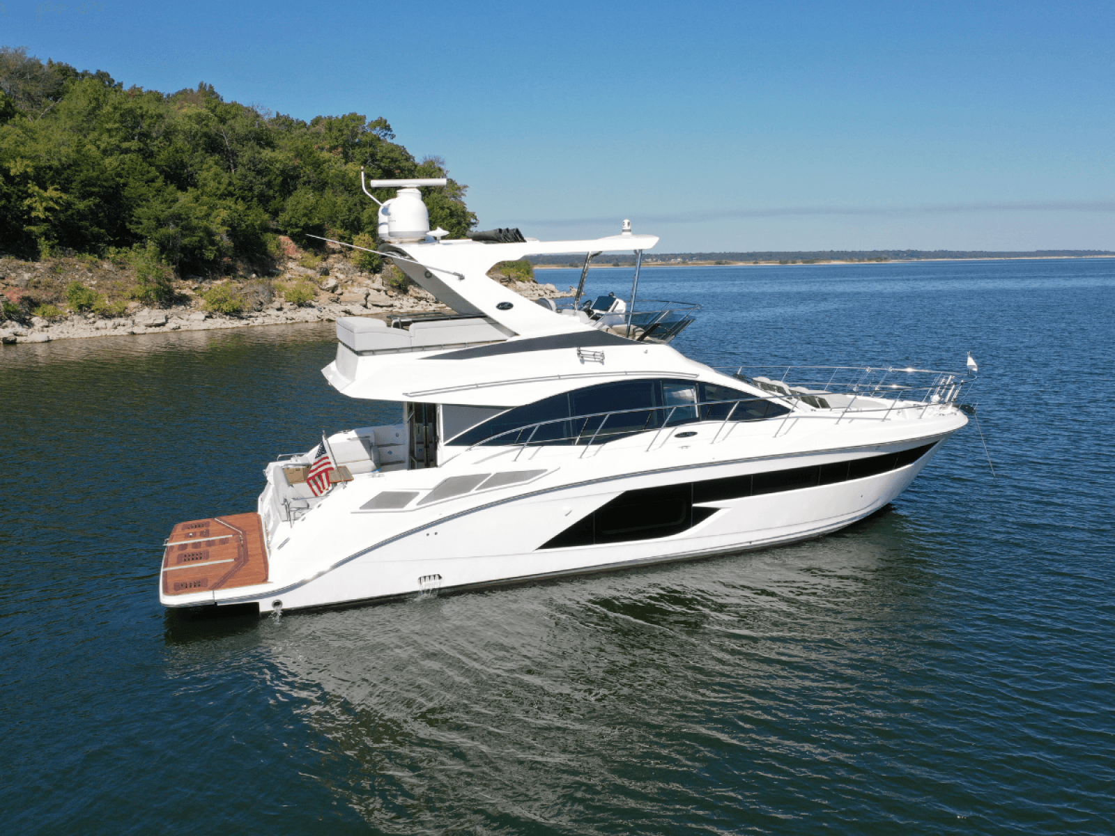 2018 Sea Ray FLY 520 - Photo 4