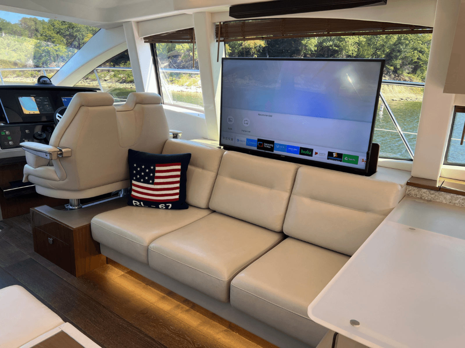 2018 Sea Ray FLY 520 - Photo 59