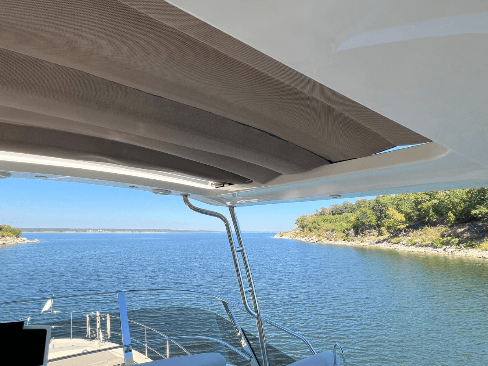 2018 Sea Ray FLY 520 - Photo 39