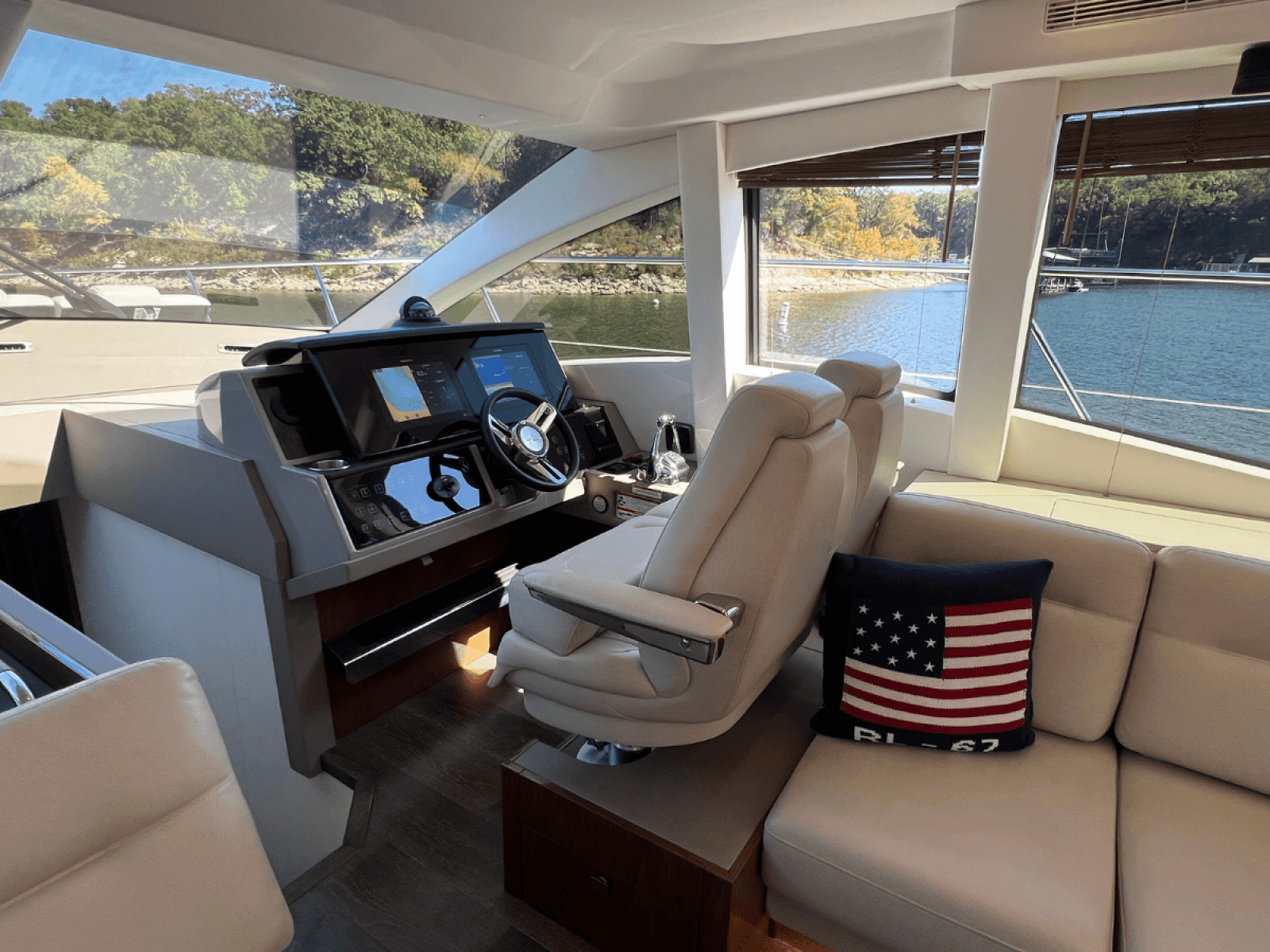 2018 Sea Ray FLY 520 - Photo 64