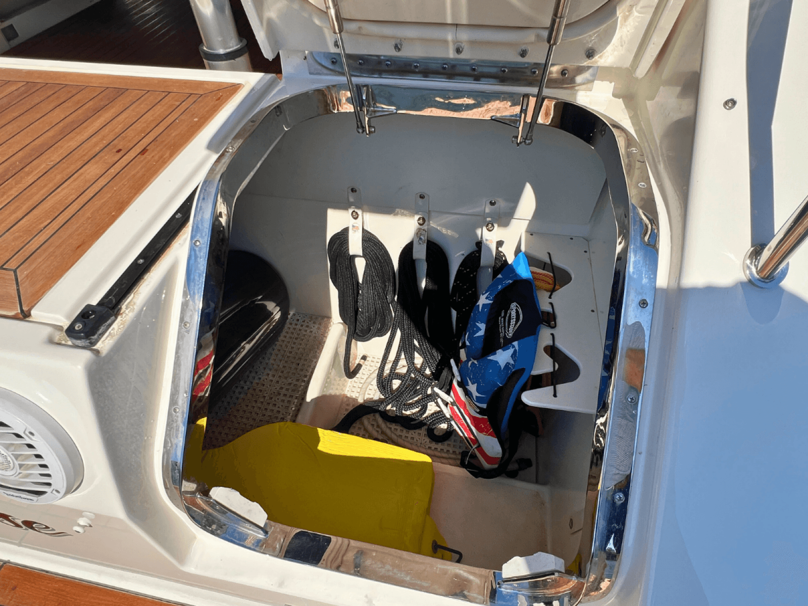 2018 Sea Ray FLY 520 - Photo 18