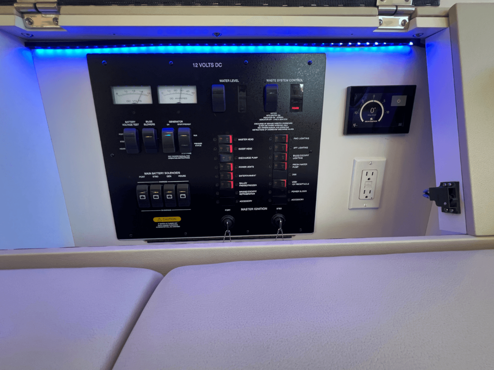 2018 Sea Ray FLY 520 - Photo 62