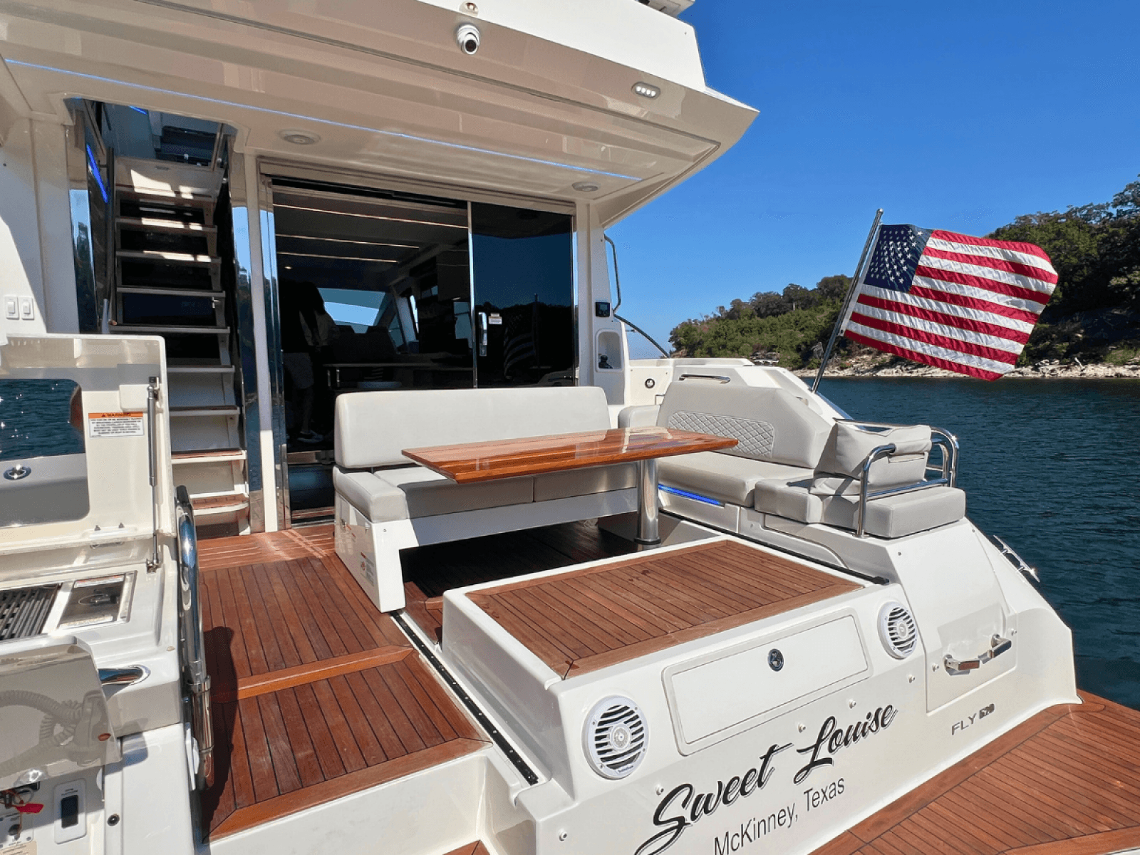 2018 Sea Ray FLY 520 - Photo 16