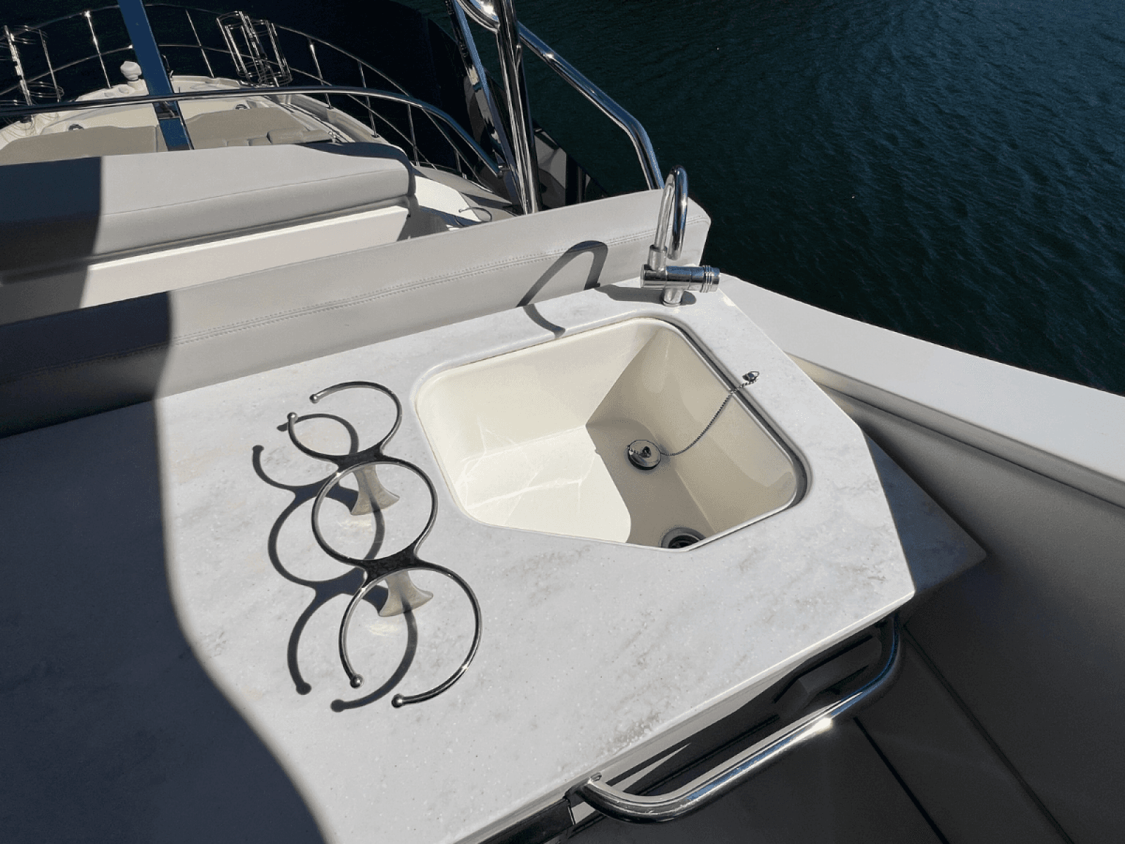 2018 Sea Ray FLY 520 - Photo 30