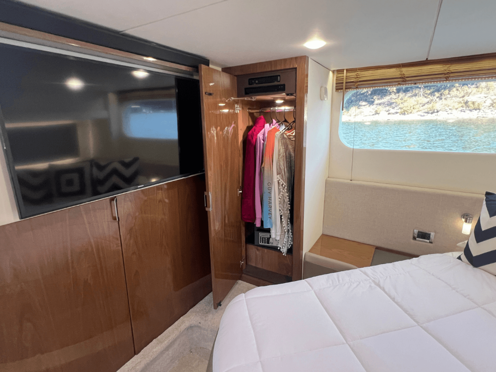2018 Sea Ray FLY 520 - Photo 91