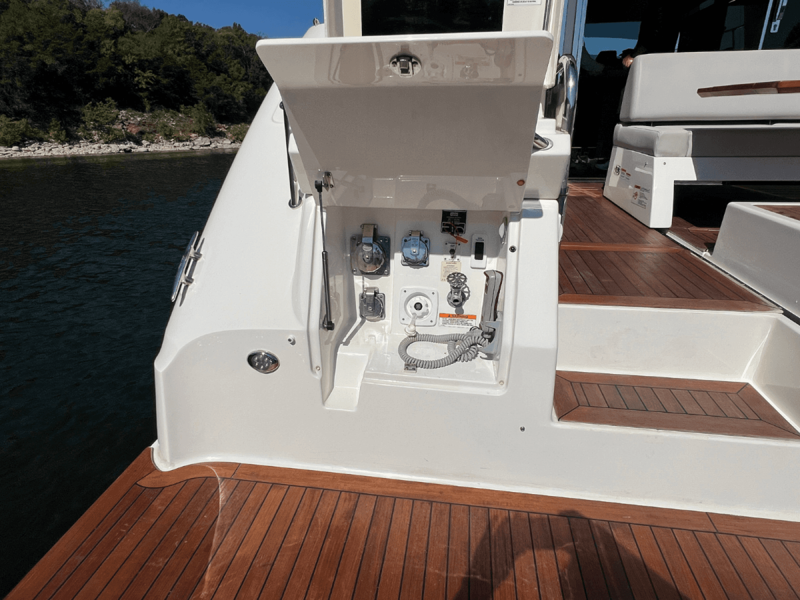 2018 Sea Ray FLY 520 - Photo 15