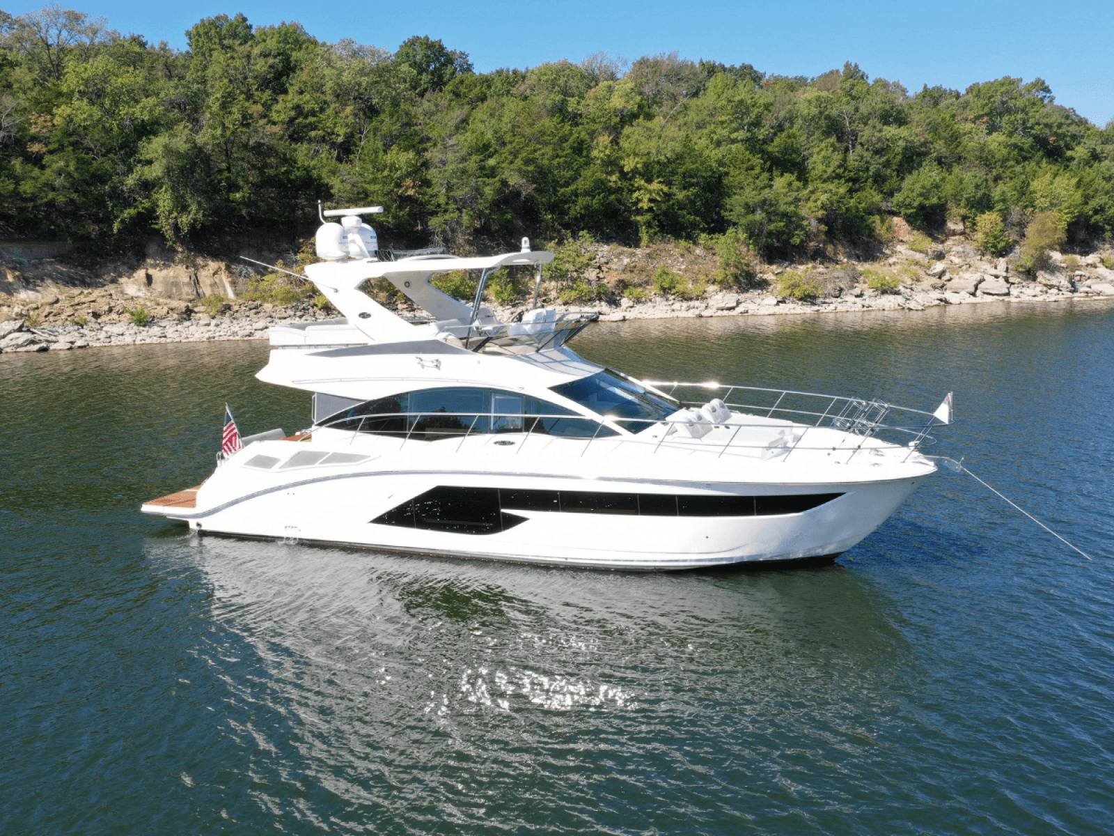 2018 Sea Ray FLY 520 - Photo 1