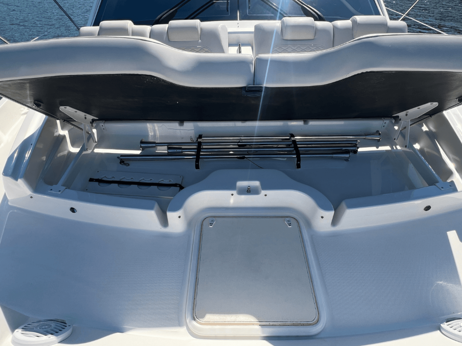 2018 Sea Ray FLY 520 - Photo 47
