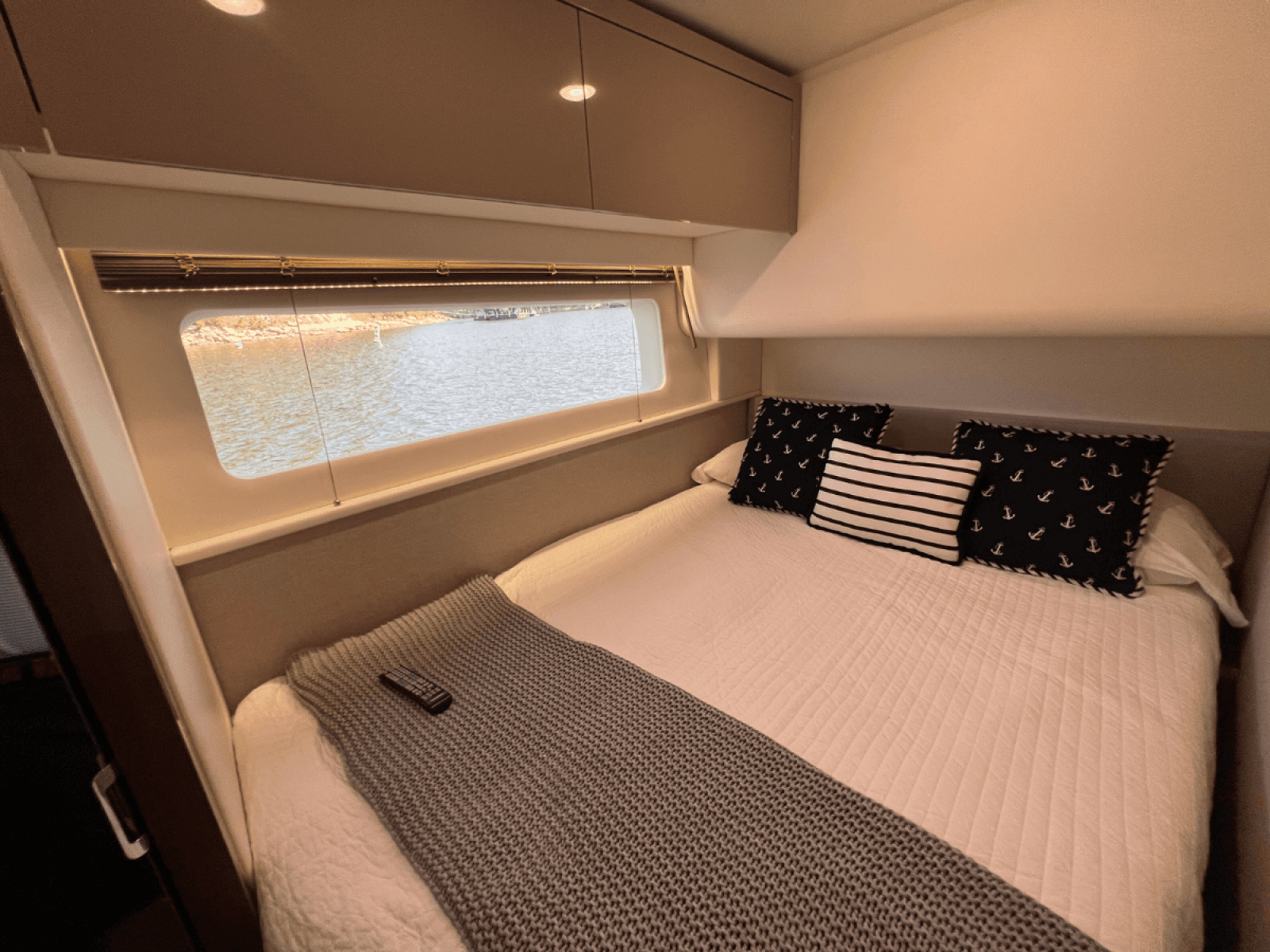 2018 Sea Ray FLY 520 - Photo 75